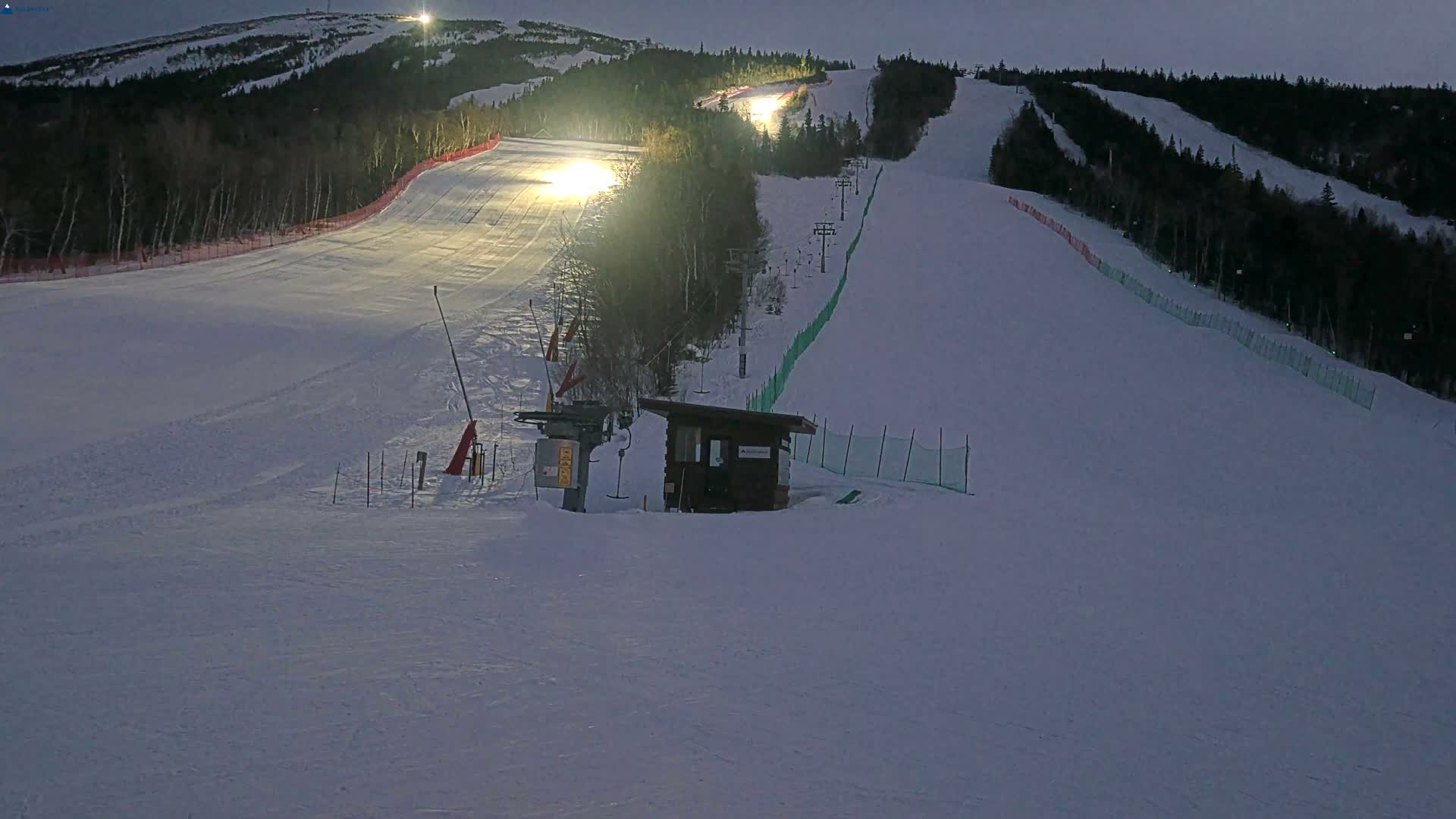 Sugarloaf Mountain Ski Slopes Live Cam -  Kingfield, Franklin, Maine, USA