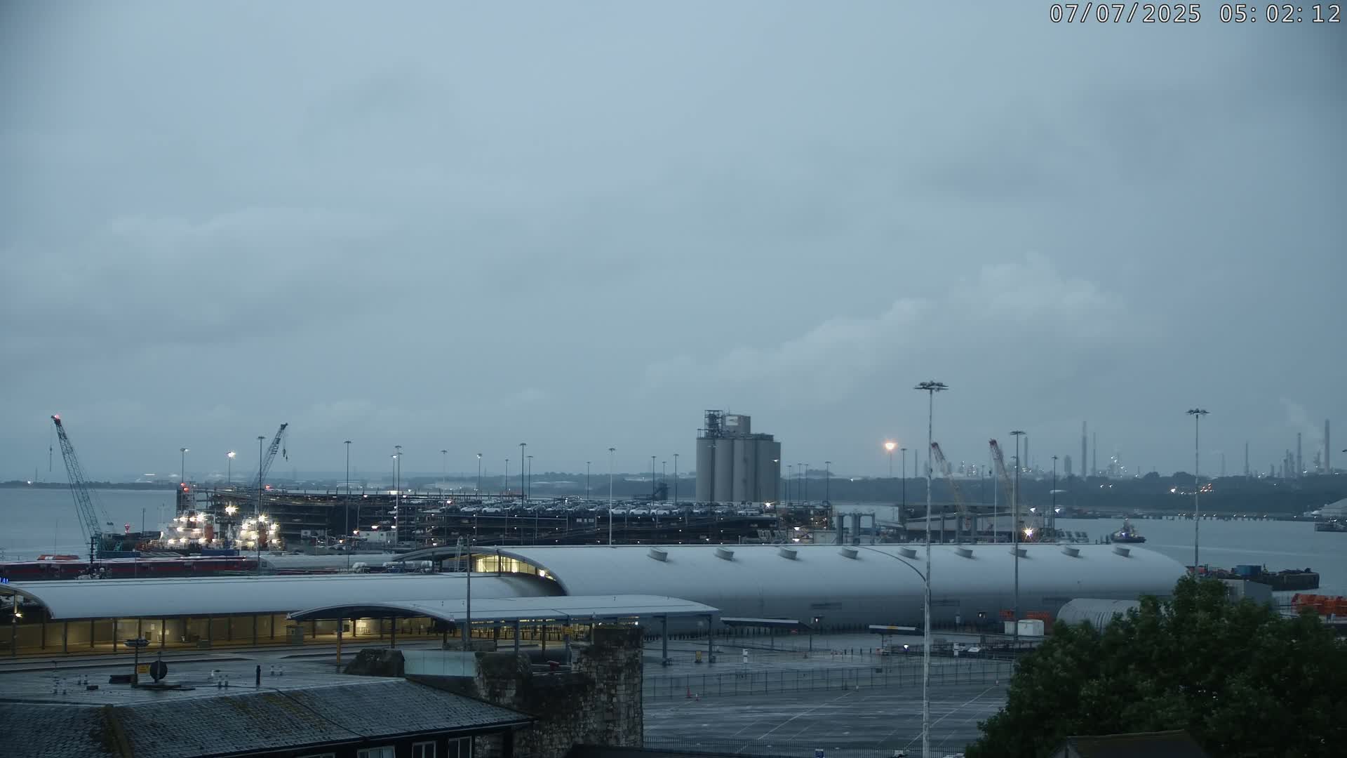 Port of Southampton Ocean Cruise Terminal (Berth 46) Live Cam - Southampton, Hampshire, South East, England, United Kingdom