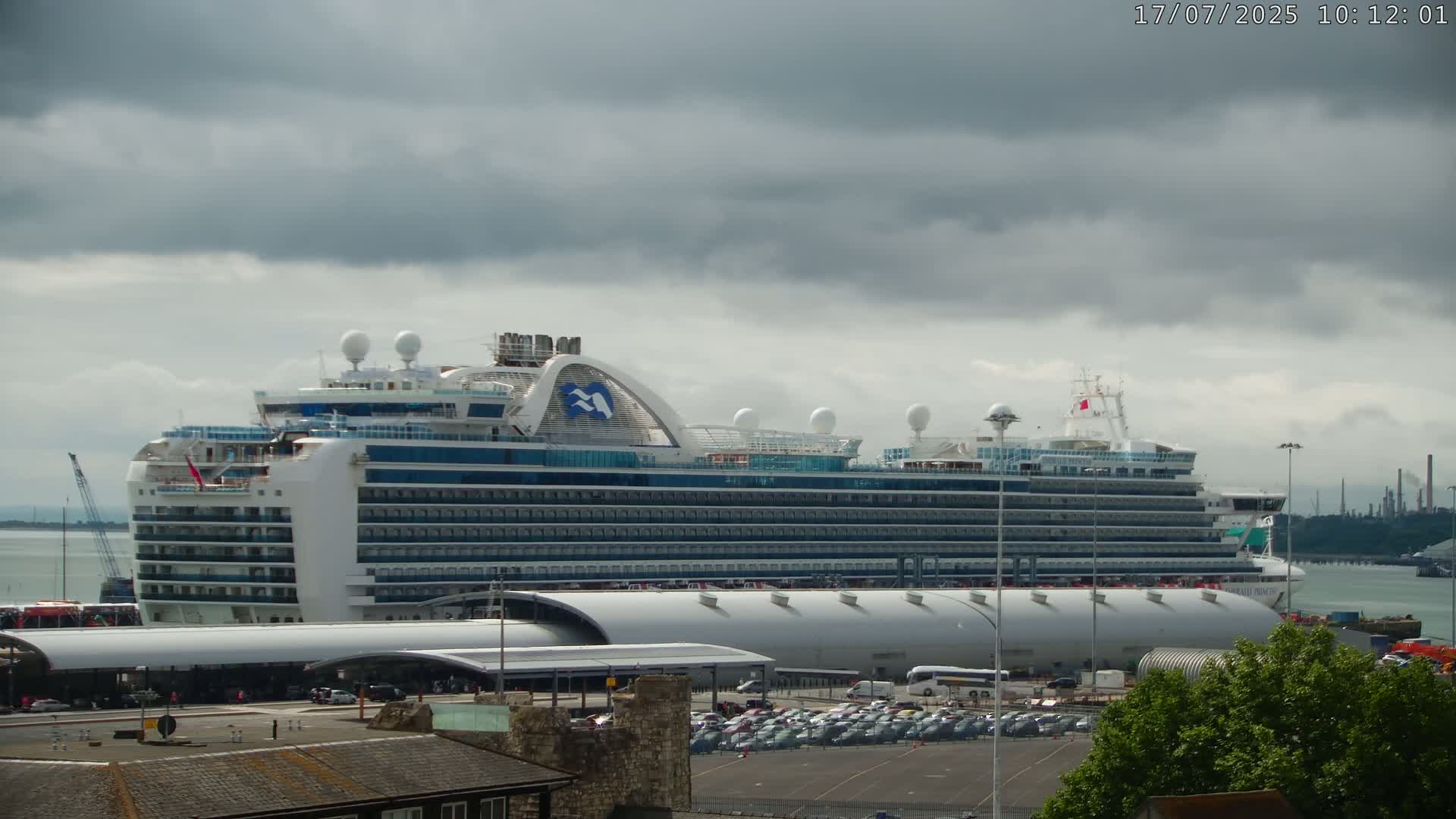 Port of Southampton Ocean Cruise Terminal (Berth 46) Live Cam - Southampton, Hampshire, South East, England, United Kingdom