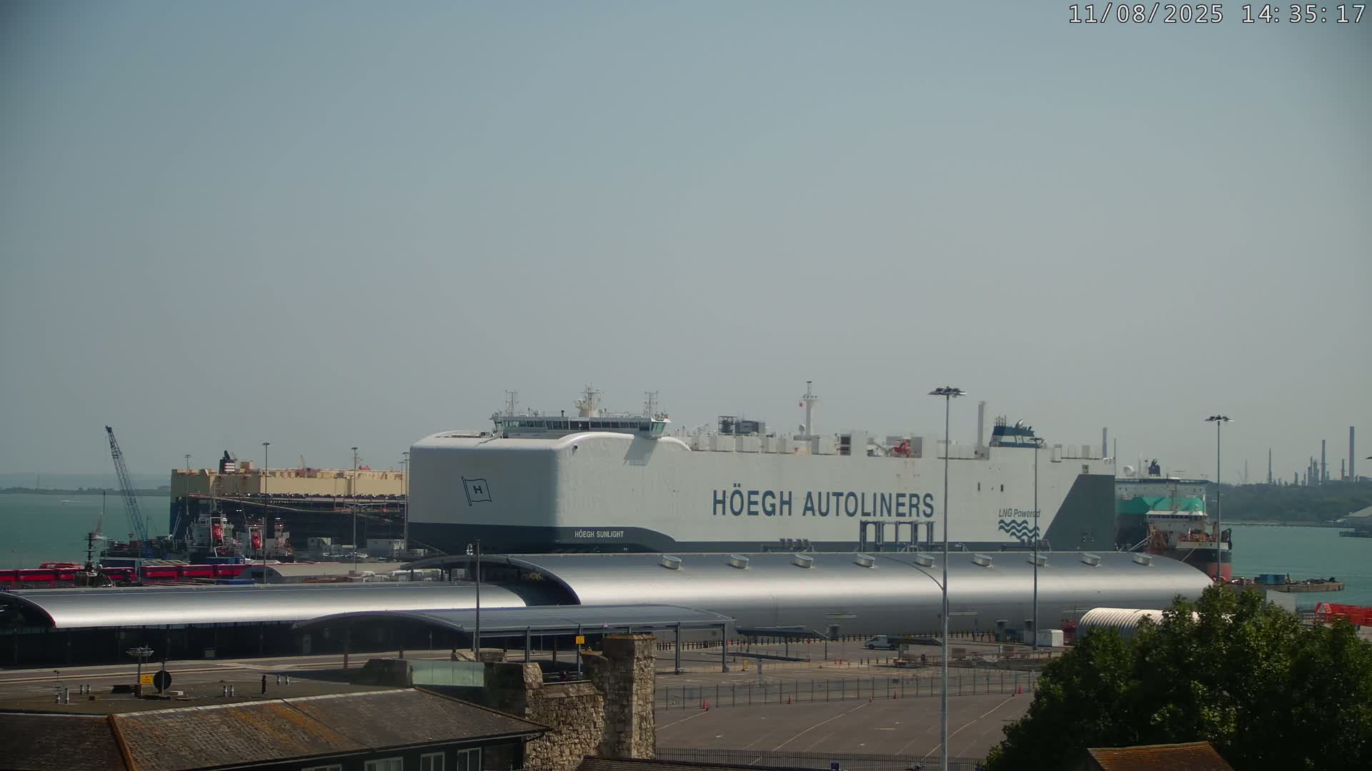 Port of Southampton Ocean Cruise Terminal (Berth 46) Live Cam - Southampton, Hampshire, South East, England, United Kingdom