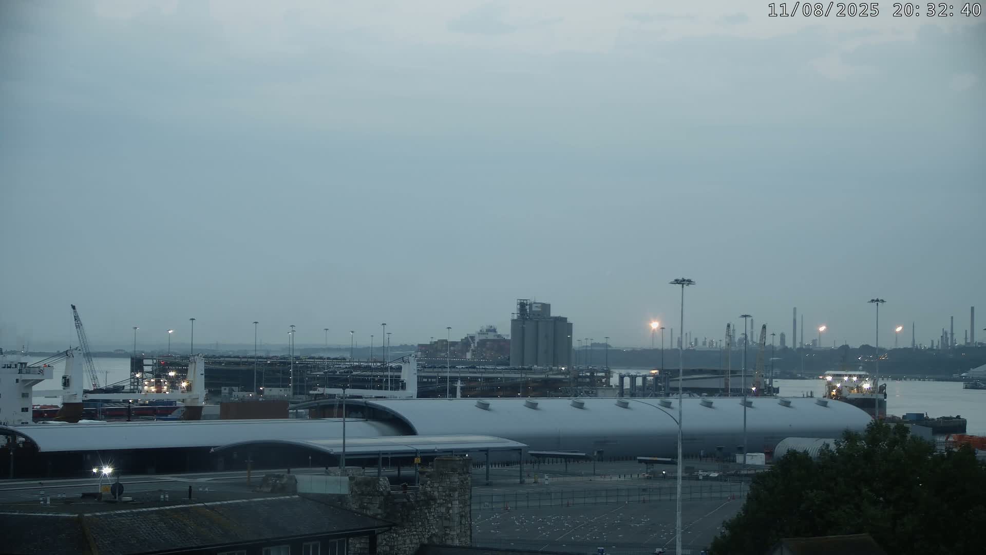 Port of Southampton Ocean Cruise Terminal (Berth 46) Live Cam - Southampton, Hampshire, South East, England, United Kingdom