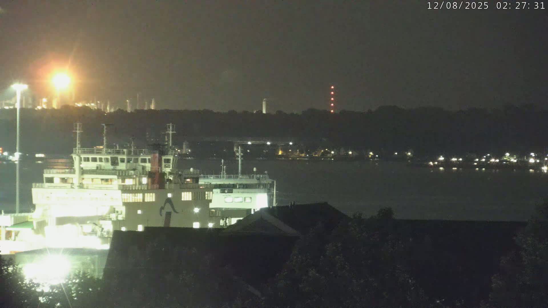 Port of Southampton Ocean Cruise Terminal (Berth 46) Live Cam - Southampton, Hampshire, South East, England, United Kingdom