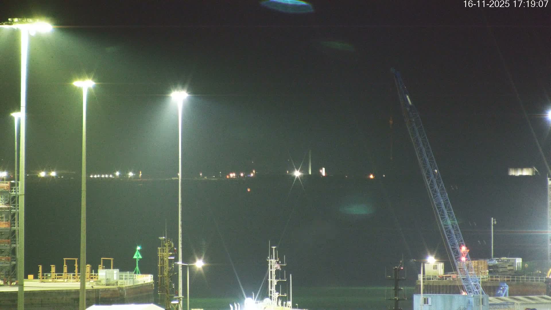 Port of Southampton Ocean Cruise Terminal (Berth 46) Live Cam - Southampton, Hampshire, South East, England, United Kingdom