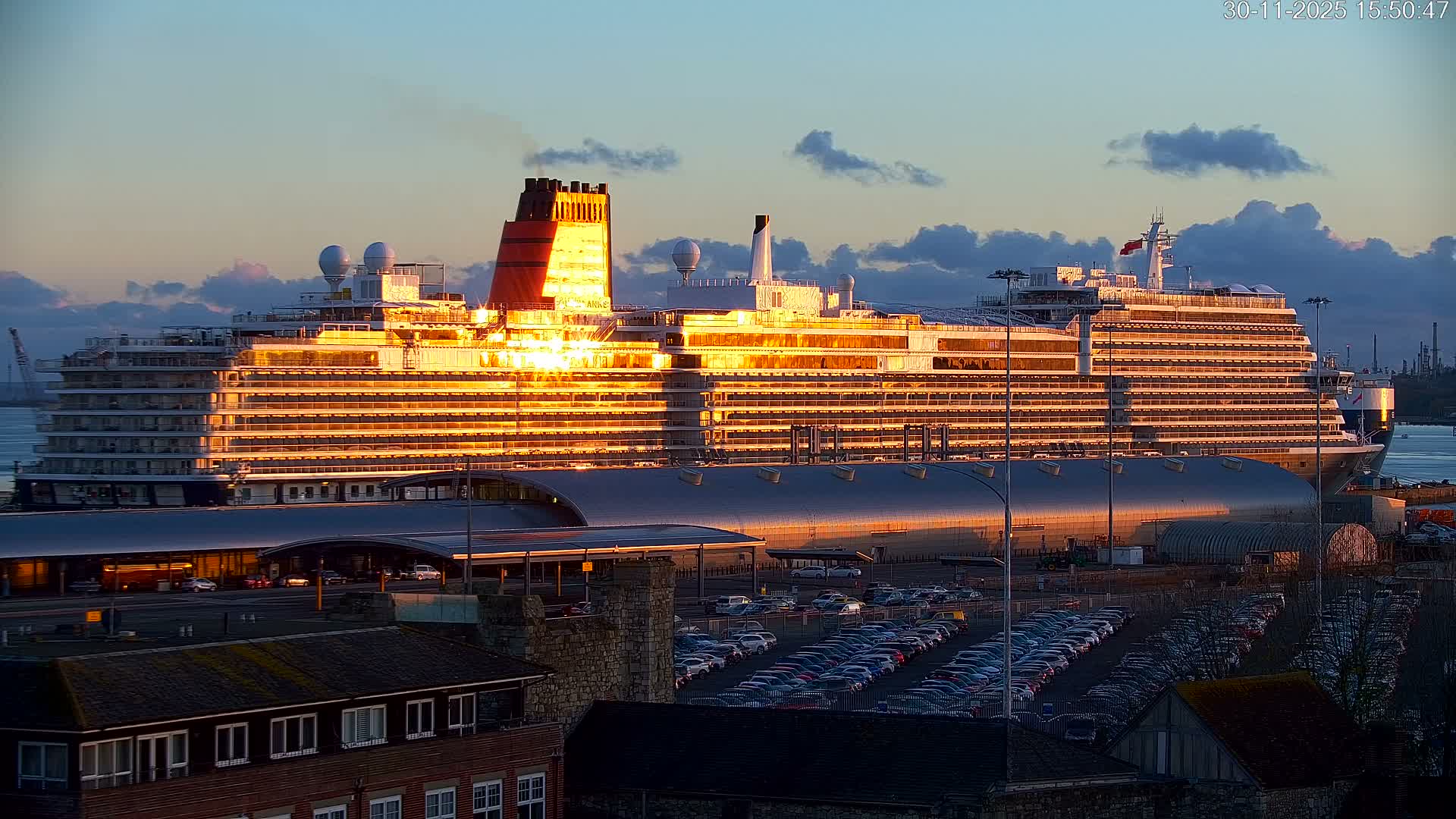 Port of Southampton Ocean Cruise Terminal (Berth 46) Live Cam - Southampton, Hampshire, South East, England, United Kingdom