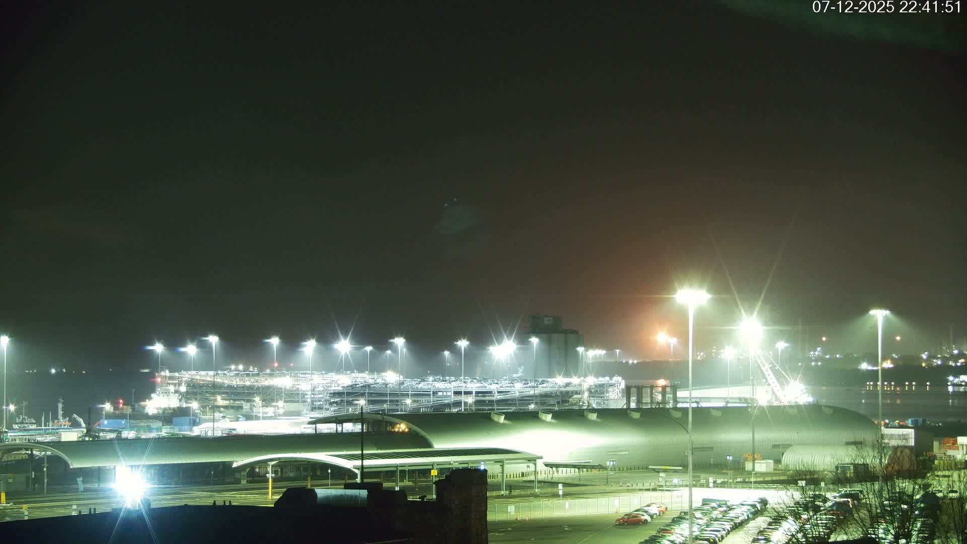 Port of Southampton Ocean Cruise Terminal (Berth 46) Live Cam - Southampton, Hampshire, South East, England, United Kingdom