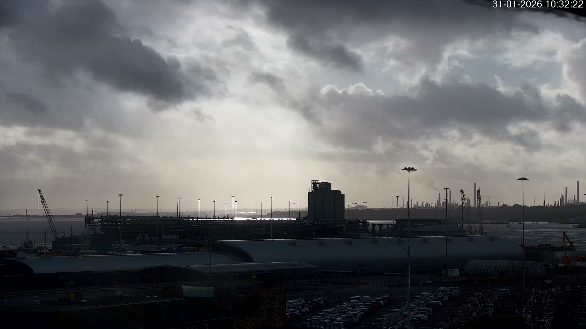 Port of Southampton Ocean Cruise Terminal (Berth 46) Live Cam - Southampton, Hampshire, South East, England, United Kingdom