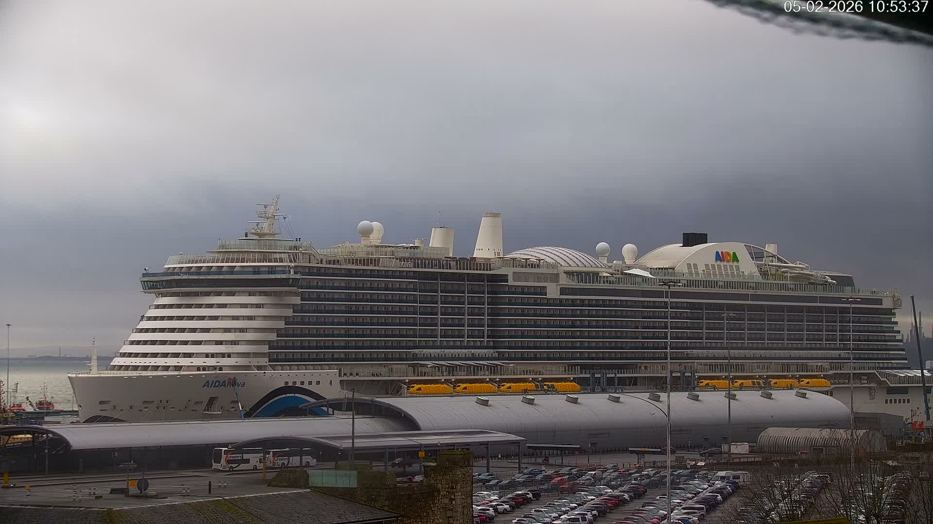 Port of Southampton Ocean Cruise Terminal (Berth 46) Live Cam - Southampton, Hampshire, South East, England, United Kingdom