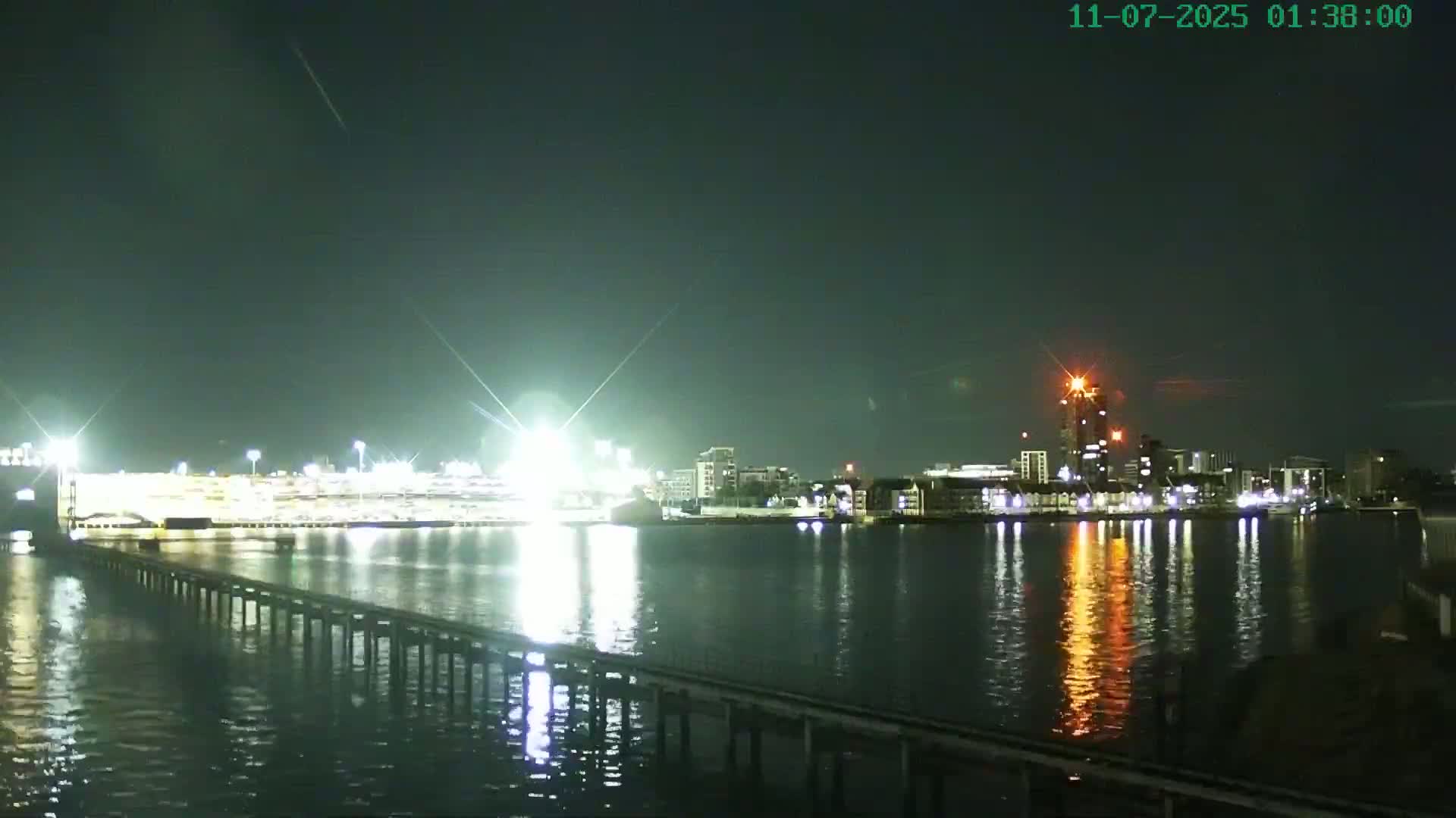 Southampton, Itchen River Agricultural Silos & Hyte View & (Tug & RoRo) Shipspotting  Live Cam - Southampton, Hampshire, South East, England, United Kingdom