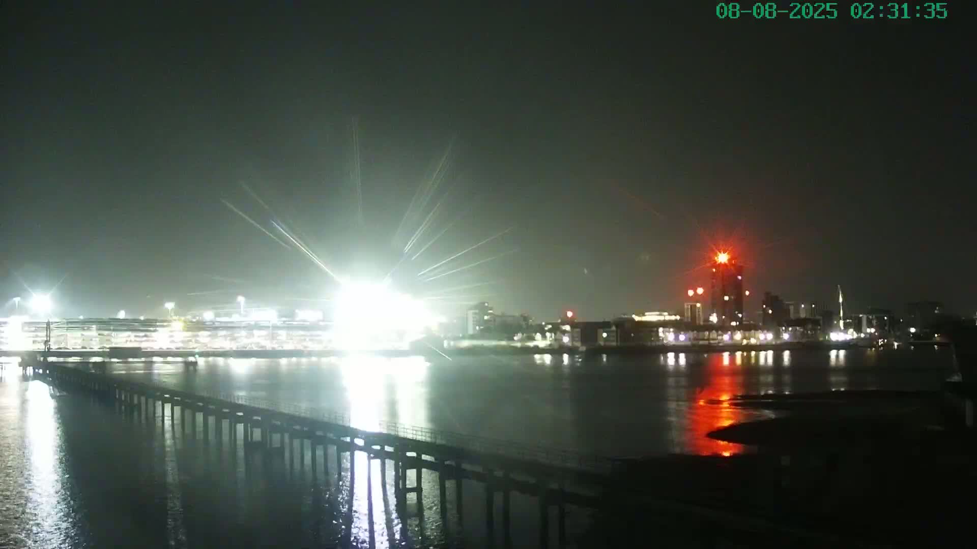 Southampton, Itchen River Agricultural Silos & Hyte View & (Tug & RoRo) Shipspotting  Live Cam - Southampton, Hampshire, South East, England, United Kingdom