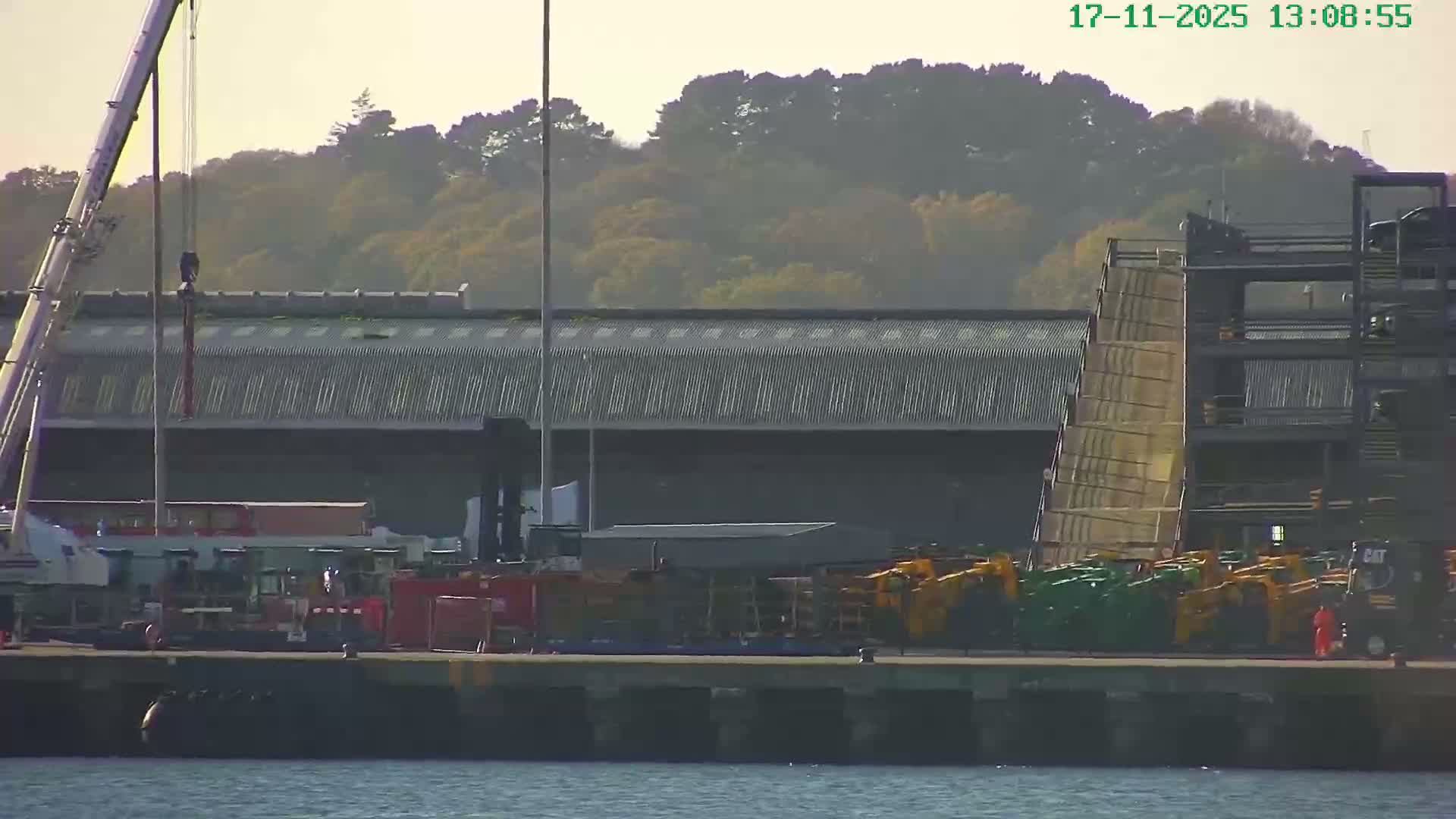 Southampton, Itchen River Agricultural Silos & Hyte View & (Tug & RoRo) Shipspotting  Live Cam - Southampton, Hampshire, South East, England, United Kingdom