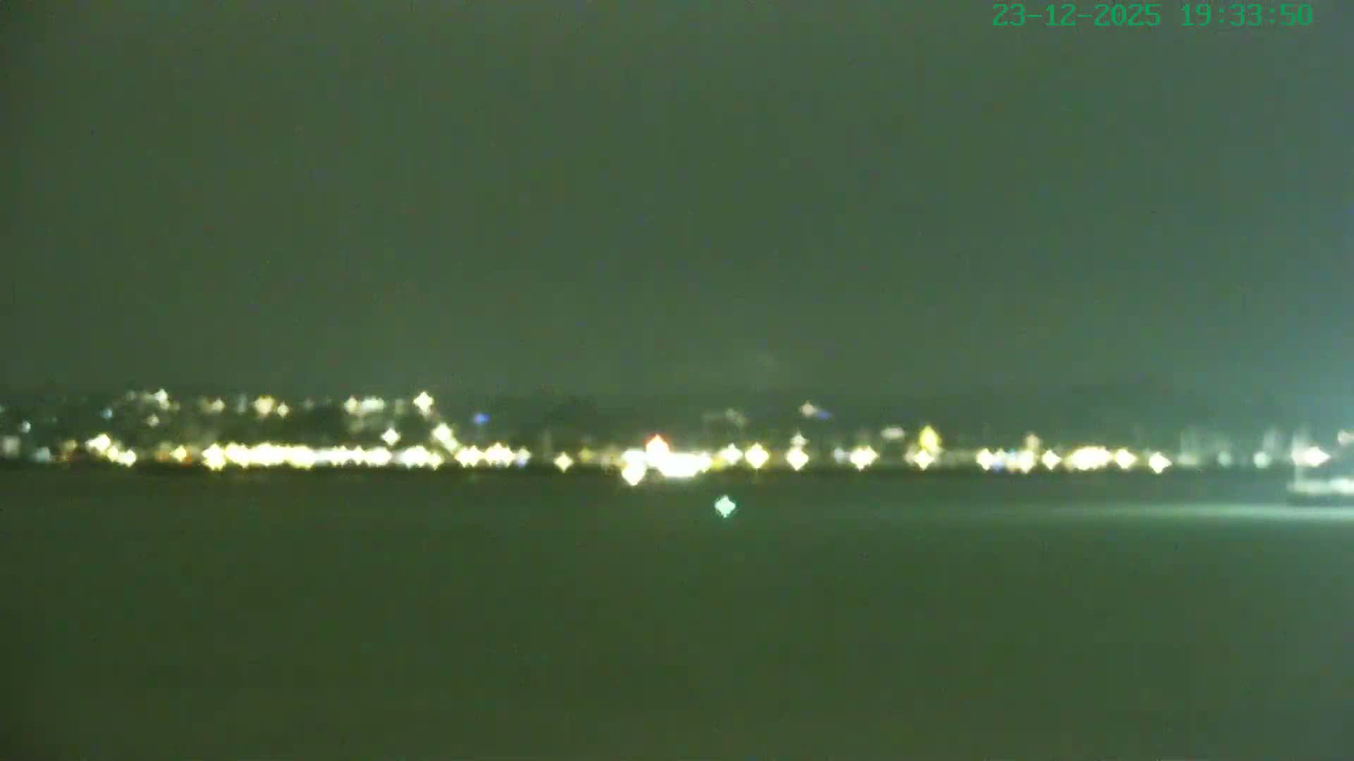 Southampton, Itchen River Agricultural Silos & Hyte View & (Tug & RoRo) Shipspotting  Live Cam - Southampton, Hampshire, South East, England, United Kingdom