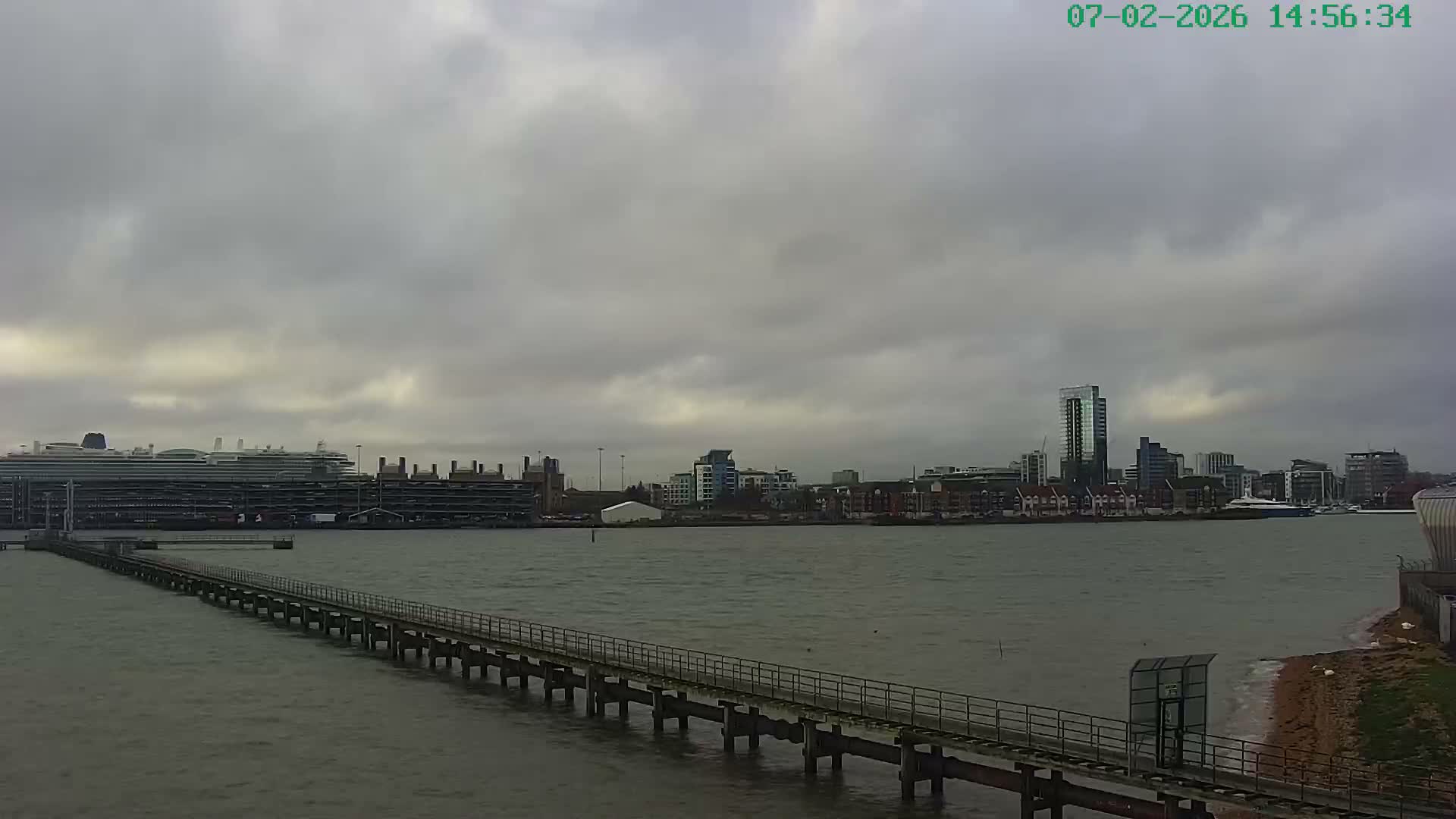 Southampton, Itchen River Agricultural Silos & Hyte View & (Tug & RoRo) Shipspotting  Live Cam - Southampton, Hampshire, South East, England, United Kingdom