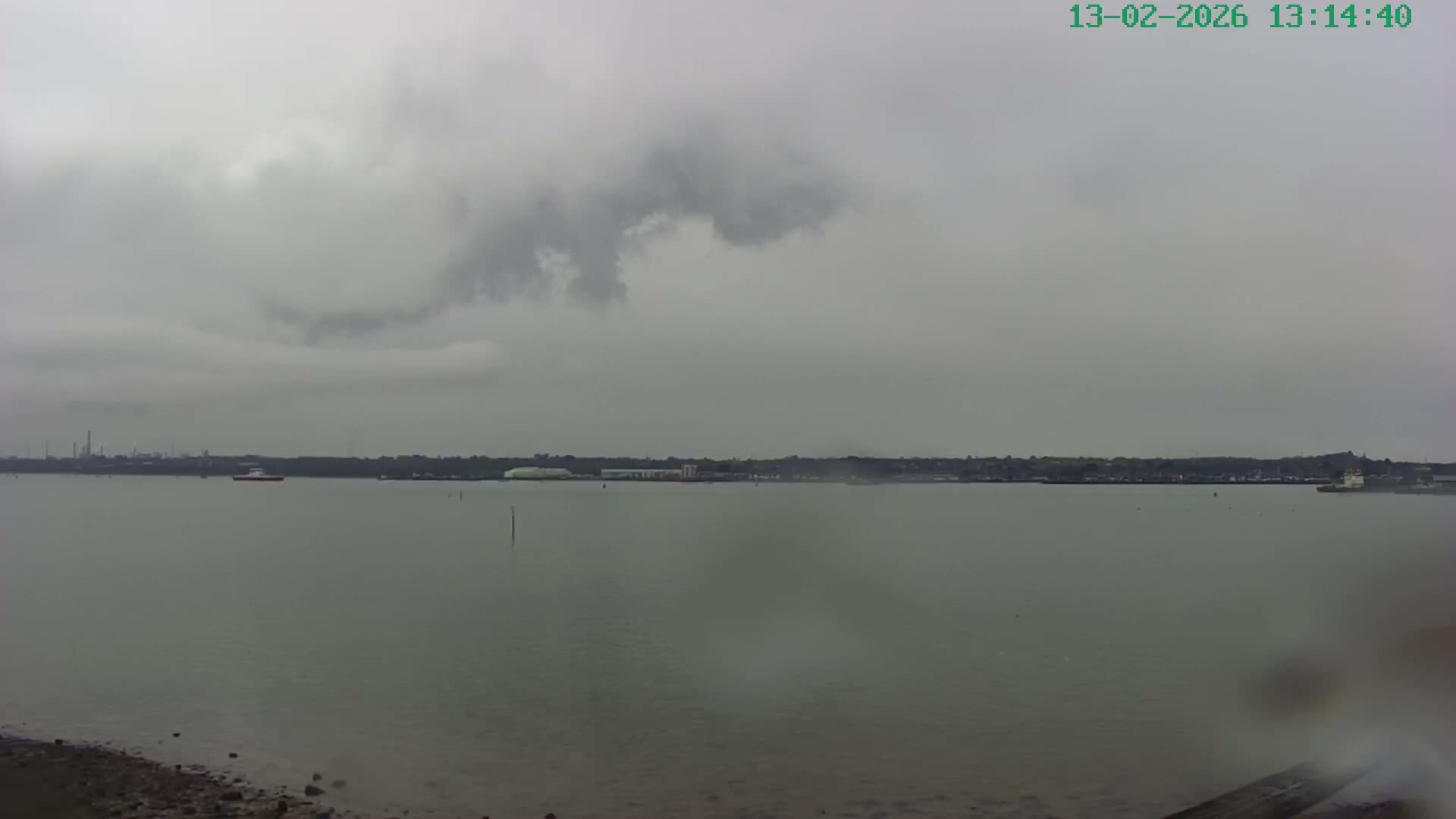 Southampton, Itchen River Agricultural Silos & Hyte View & (Tug & RoRo) Shipspotting  Live Cam - Southampton, Hampshire, South East, England, United Kingdom