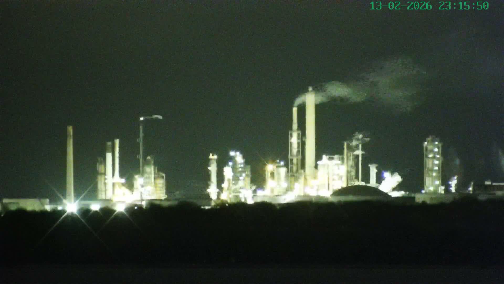Southampton, Itchen River Agricultural Silos & Hyte View & (Tug & RoRo) Shipspotting  Live Cam - Southampton, Hampshire, South East, England, United Kingdom
