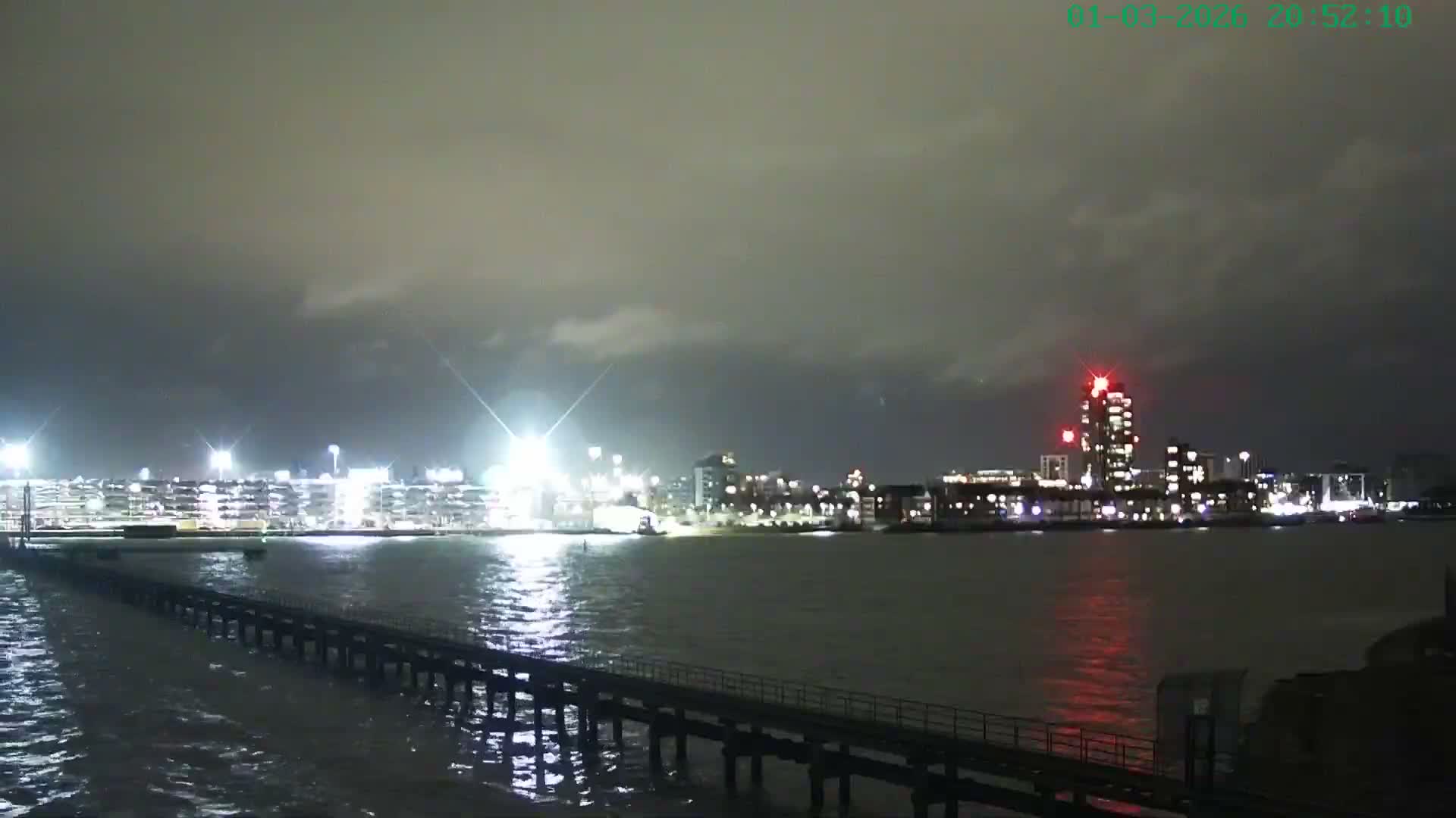 Southampton, Itchen River Agricultural Silos & Hyte View & (Tug & RoRo) Shipspotting  Live Cam - Southampton, Hampshire, South East, England, United Kingdom