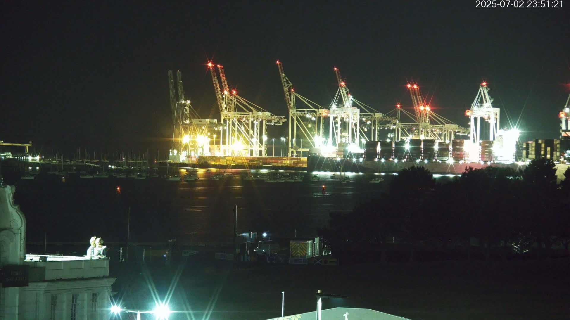 Southampton, Container Port & River Test Container Ship Shipspotting Live Cam - Southampton, Hampshire, South East, England, United Kingdom