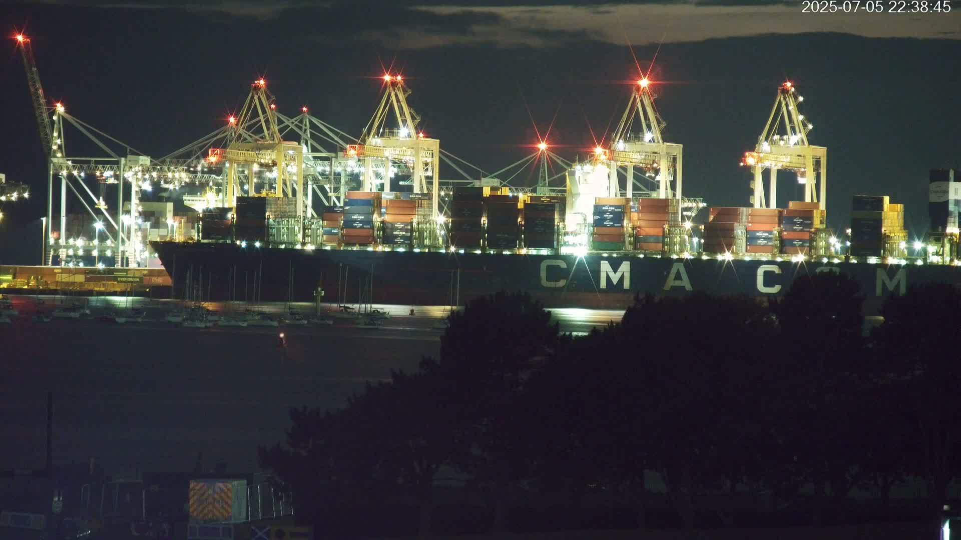 Southampton, Container Port & River Test Container Ship Shipspotting Live Cam - Southampton, Hampshire, South East, England, United Kingdom
