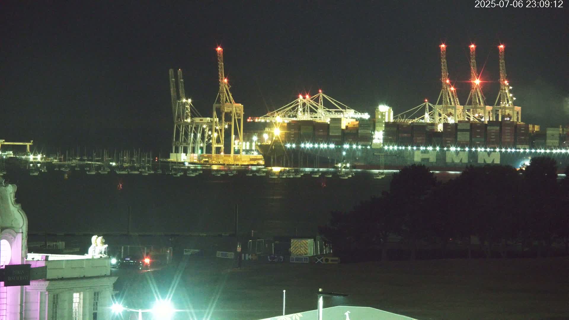 Southampton, Container Port & River Test Container Ship Shipspotting Live Cam - Southampton, Hampshire, South East, England, United Kingdom