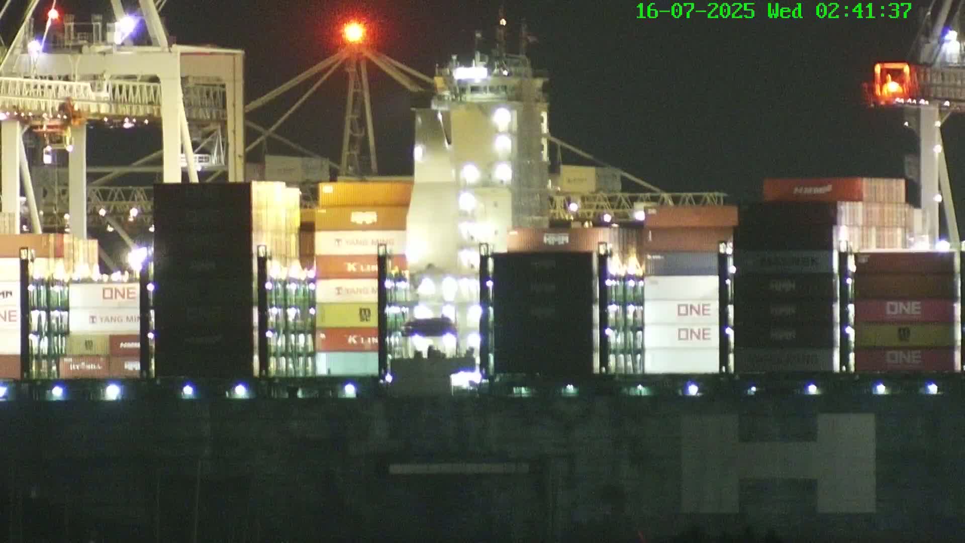 Southampton, Container Port & River Test Container Ship Shipspotting Live Cam - Southampton, Hampshire, South East, England, United Kingdom