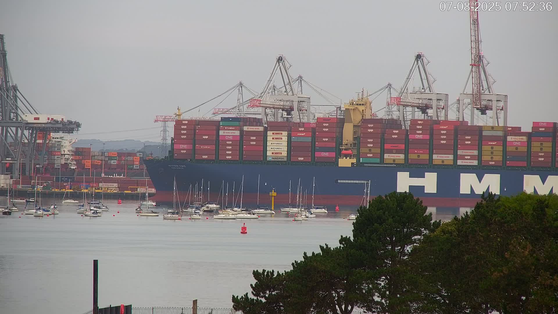Southampton, Container Port & River Test Container Ship Shipspotting Live Cam - Southampton, Hampshire, South East, England, United Kingdom