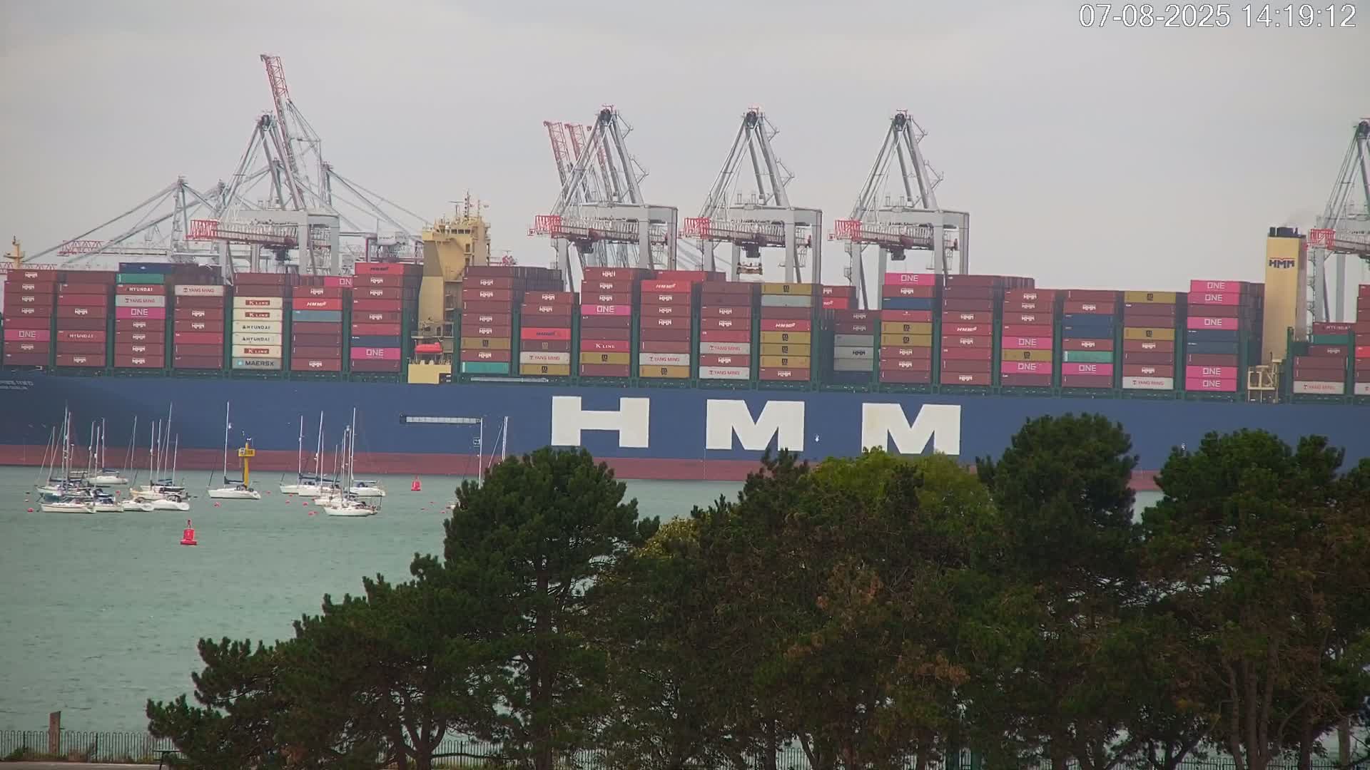 Southampton, Container Port & River Test Container Ship Shipspotting Live Cam - Southampton, Hampshire, South East, England, United Kingdom