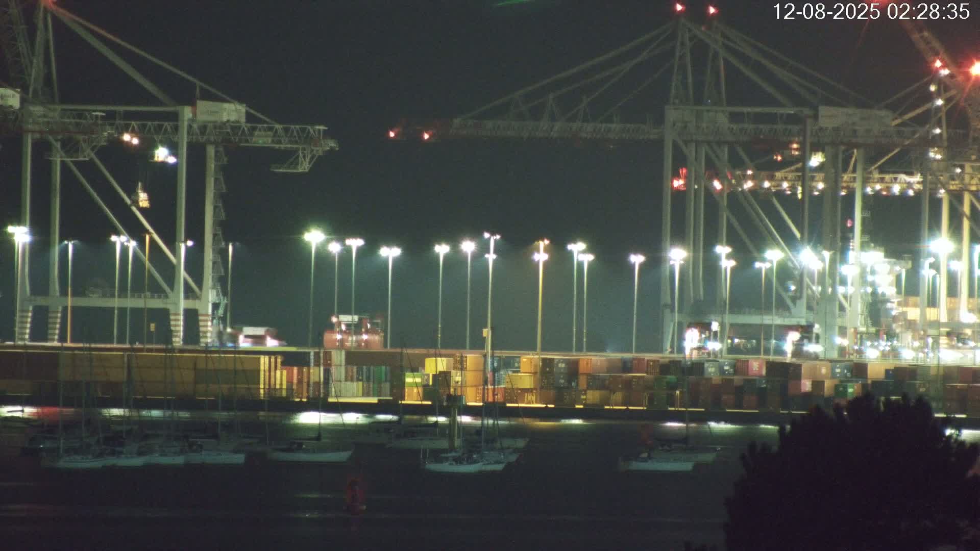 Southampton, Container Port & River Test Container Ship Shipspotting Live Cam - Southampton, Hampshire, South East, England, United Kingdom