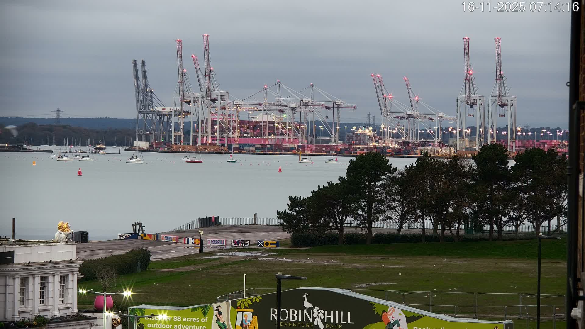 Southampton, Container Port & River Test Container Ship Shipspotting Live Cam - Southampton, Hampshire, South East, England, United Kingdom
