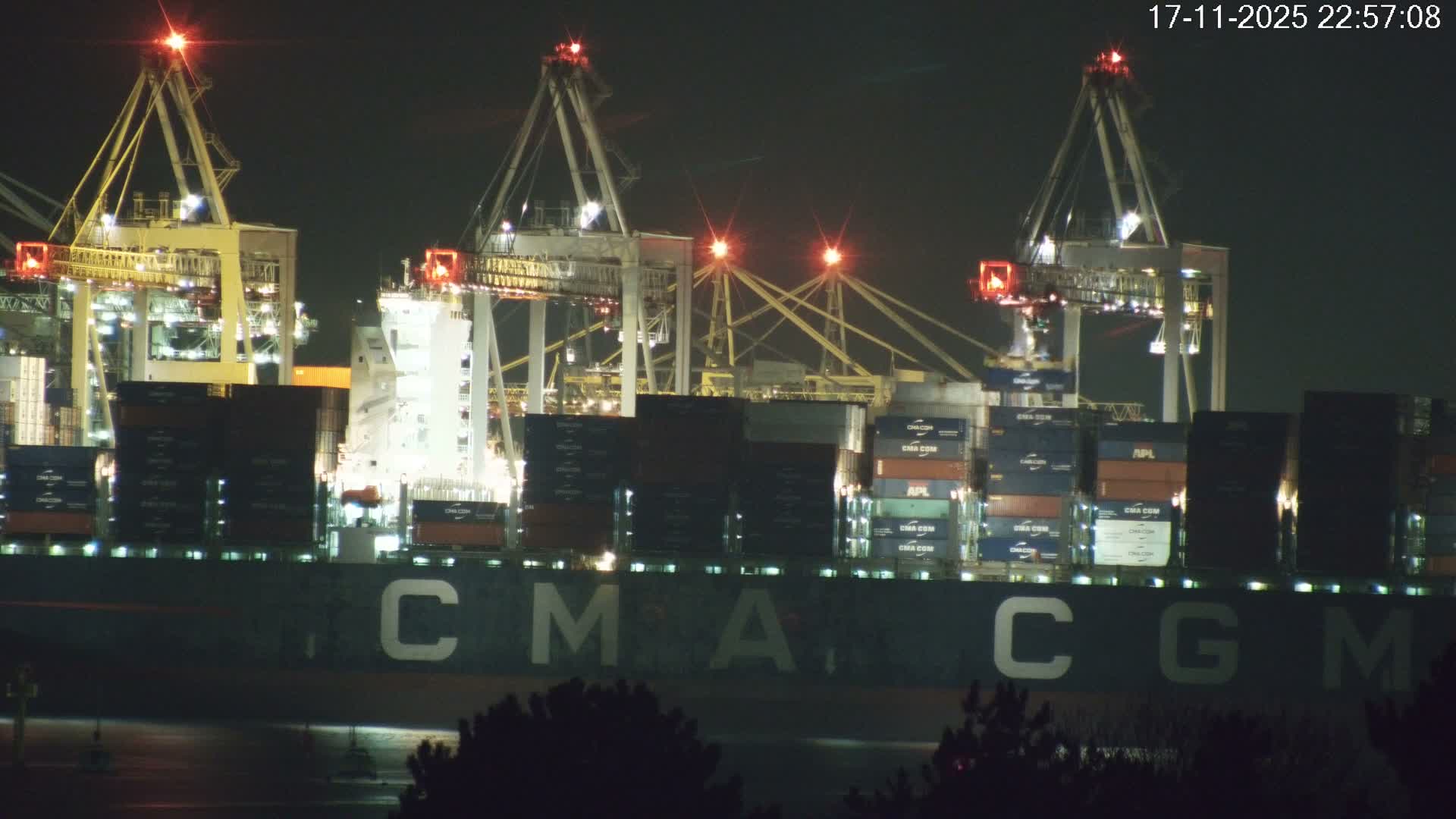 Southampton, Container Port & River Test Container Ship Shipspotting Live Cam - Southampton, Hampshire, South East, England, United Kingdom