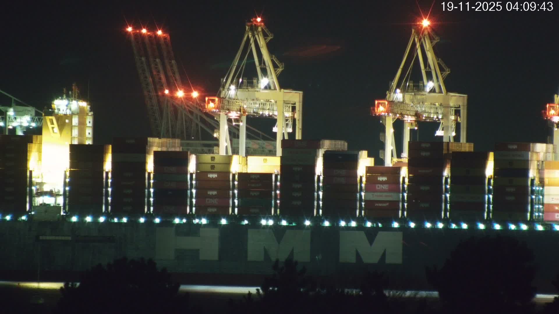 Southampton, Container Port & River Test Container Ship Shipspotting Live Cam - Southampton, Hampshire, South East, England, United Kingdom