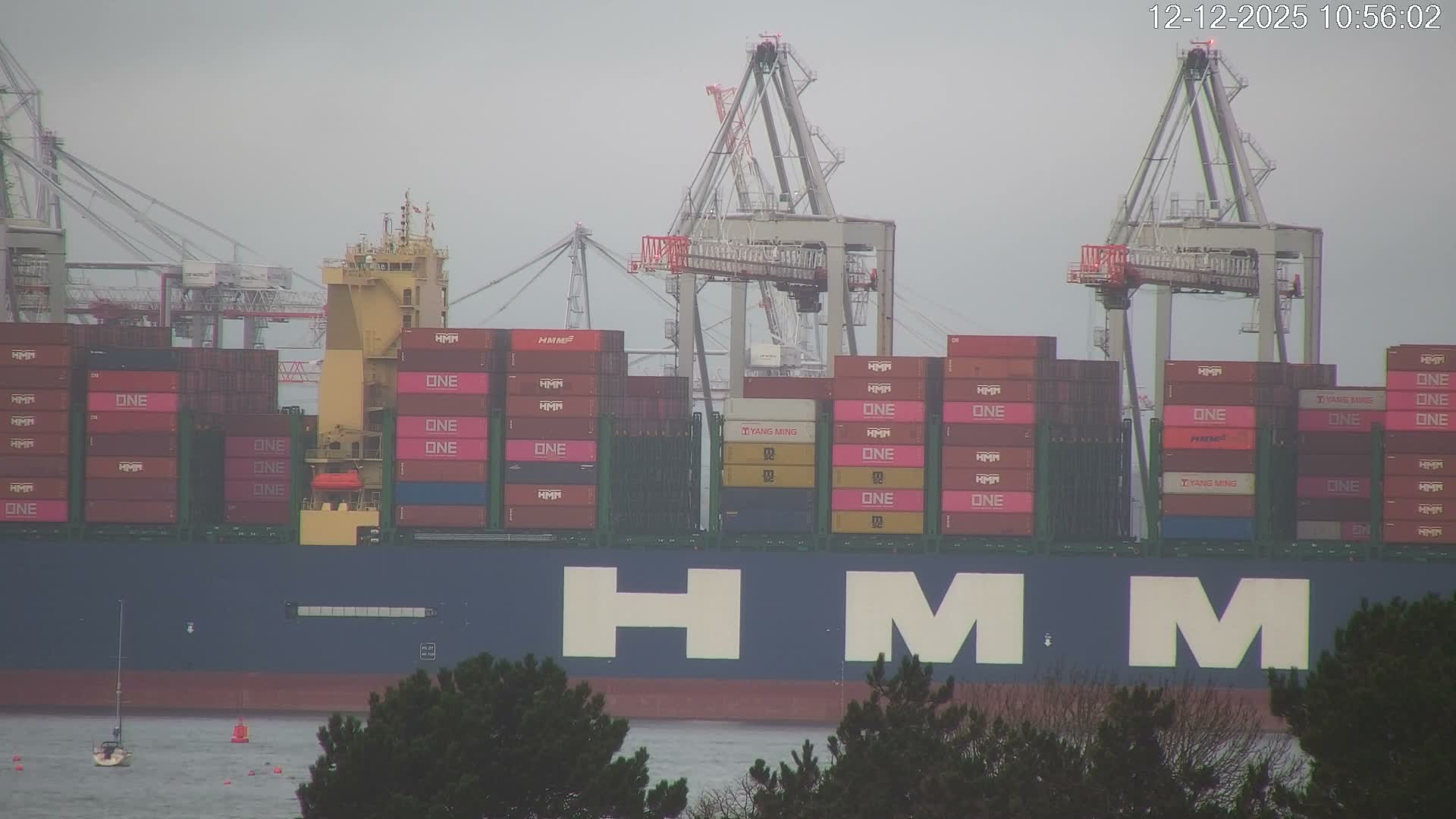 Southampton, Container Port & River Test Container Ship Shipspotting Live Cam - Southampton, Hampshire, South East, England, United Kingdom