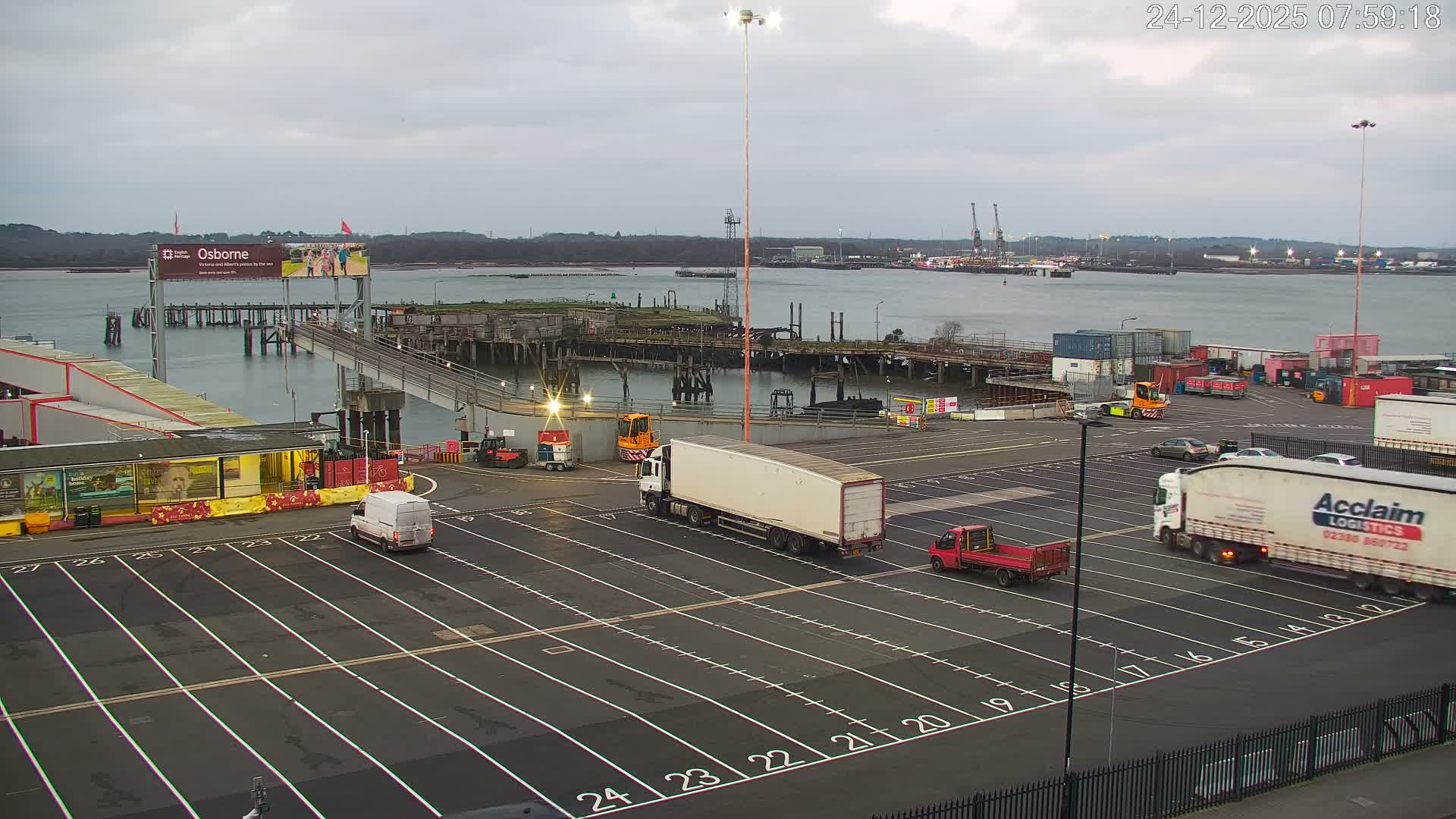 Southampton, Container Port & River Test Container Ship Shipspotting Live Cam - Southampton, Hampshire, South East, England, United Kingdom