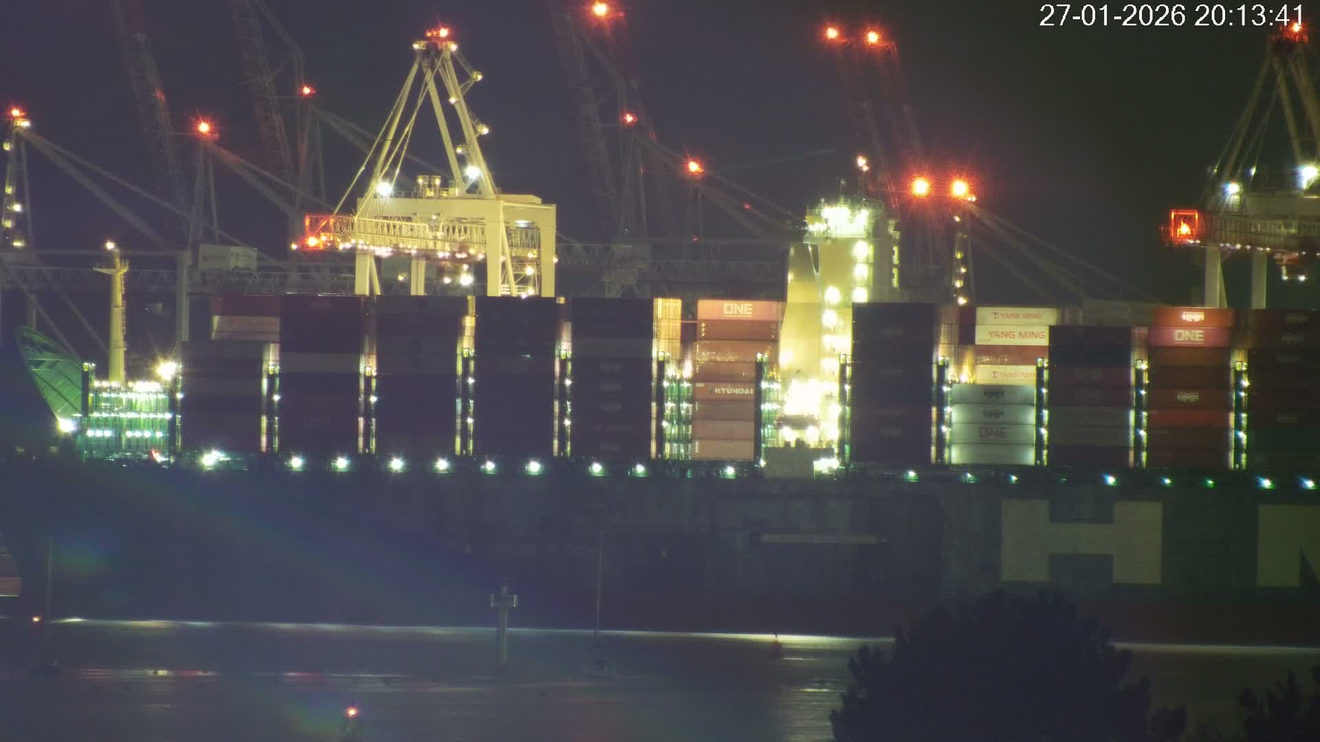 Southampton, Container Port & River Test Container Ship Shipspotting Live Cam - Southampton, Hampshire, South East, England, United Kingdom