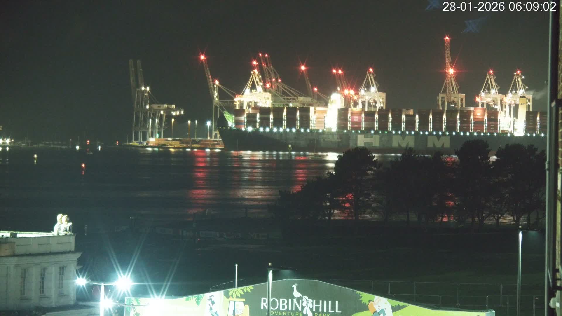 Southampton, Container Port & River Test Container Ship Shipspotting Live Cam - Southampton, Hampshire, South East, England, United Kingdom