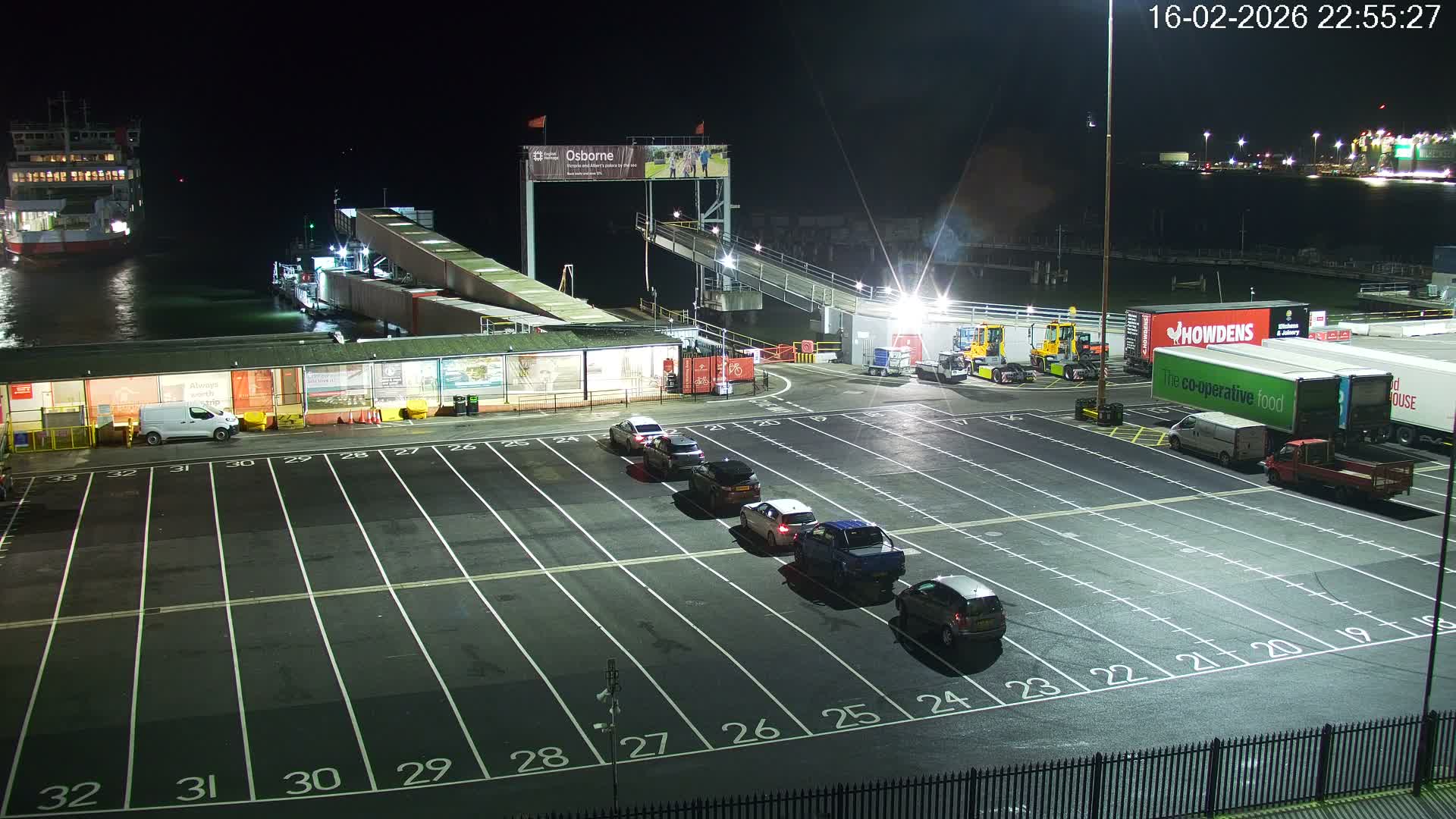 Southampton, Container Port & River Test Container Ship Shipspotting Live Cam - Southampton, Hampshire, South East, England, United Kingdom