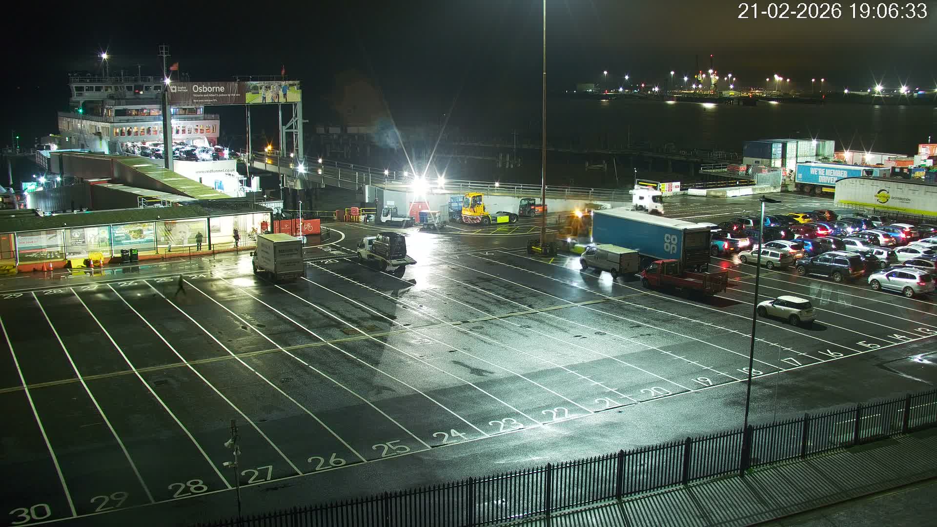 Southampton, Container Port & River Test Container Ship Shipspotting Live Cam - Southampton, Hampshire, South East, England, United Kingdom
