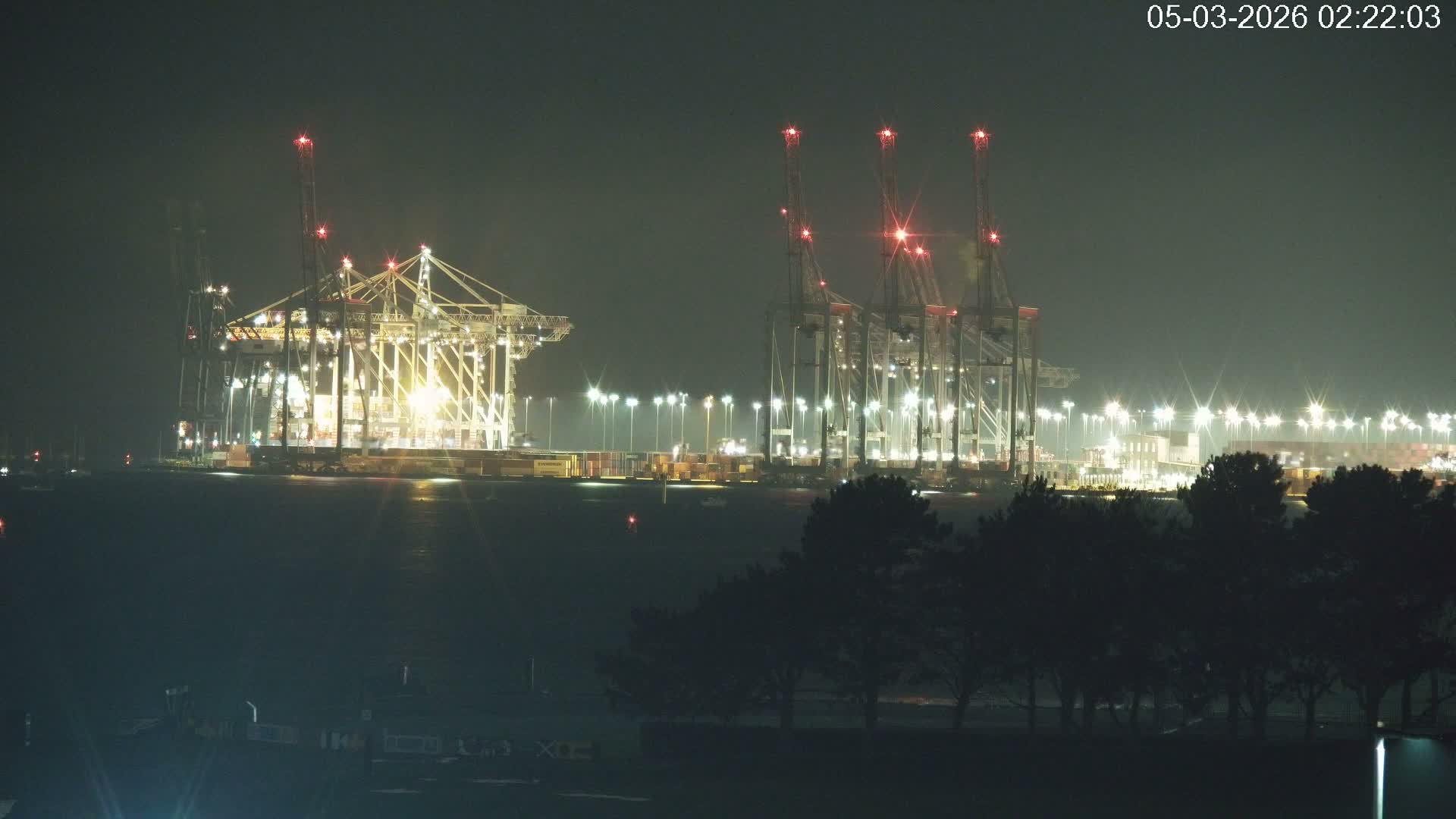 Southampton, Container Port & River Test Container Ship Shipspotting Live Cam - Southampton, Hampshire, South East, England, United Kingdom