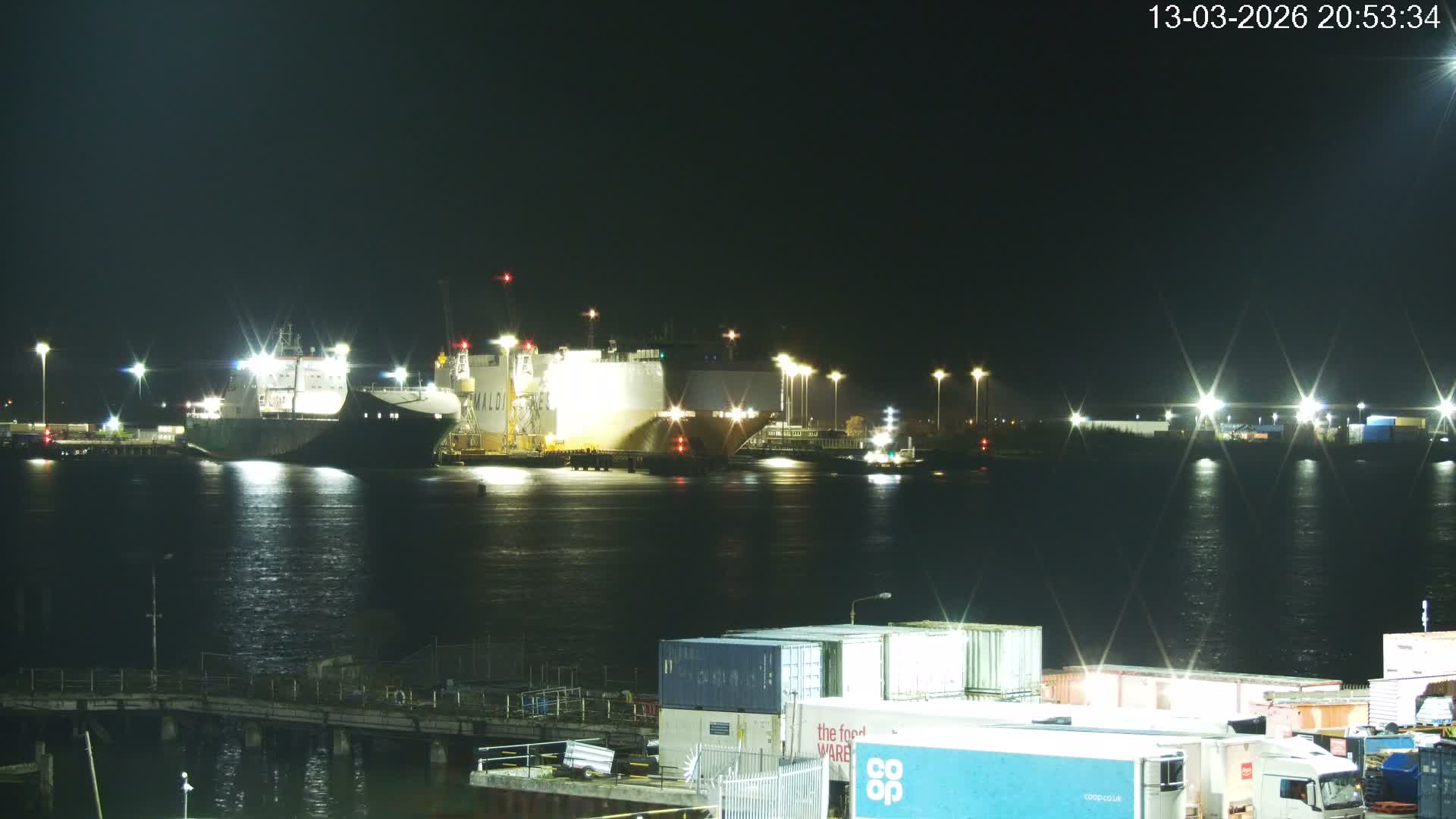 Southampton, Container Port & River Test Container Ship Shipspotting Live Cam - Southampton, Hampshire, South East, England, United Kingdom