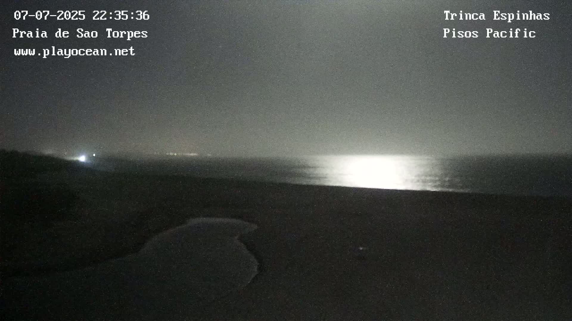 Sines, Praia de São Torpes Beach & Porto Sines Port Live Cam - Sines, Setúbal, Alentejo Litoral, Alentejo, Portugal