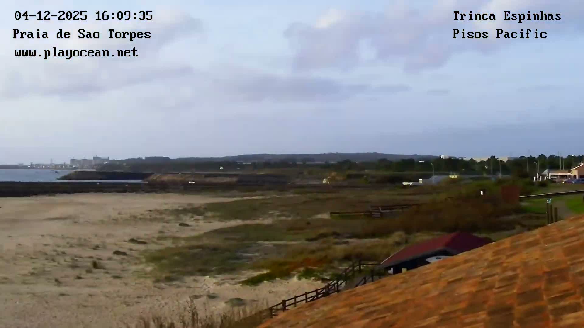 Sines, Praia de São Torpes Beach & Porto Sines Port Live Cam - Sines, Setúbal, Alentejo Litoral, Alentejo, Portugal