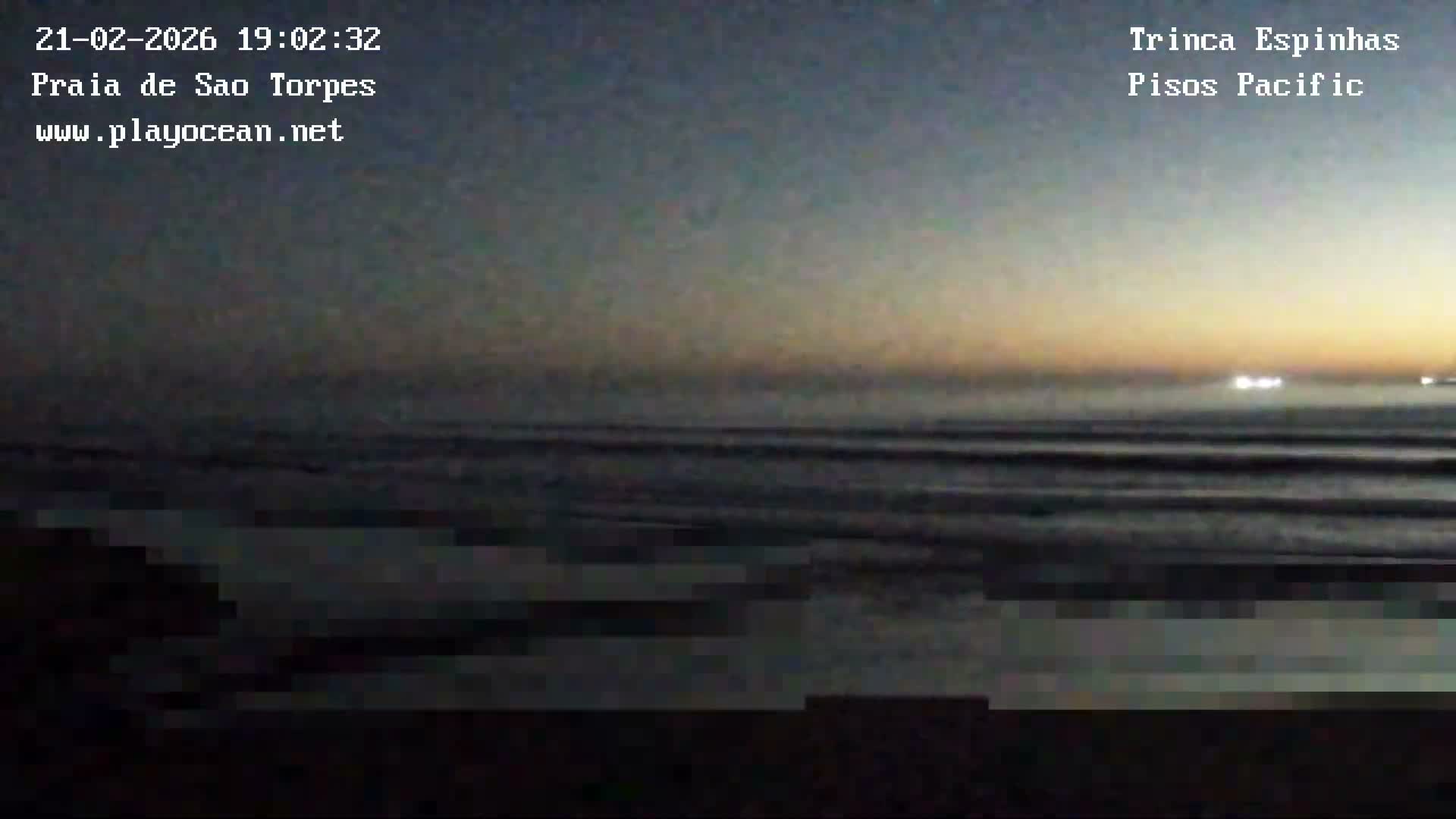 Sines, Praia de São Torpes Beach & Porto Sines Port Live Cam - Sines, Setúbal, Alentejo Litoral, Alentejo, Portugal