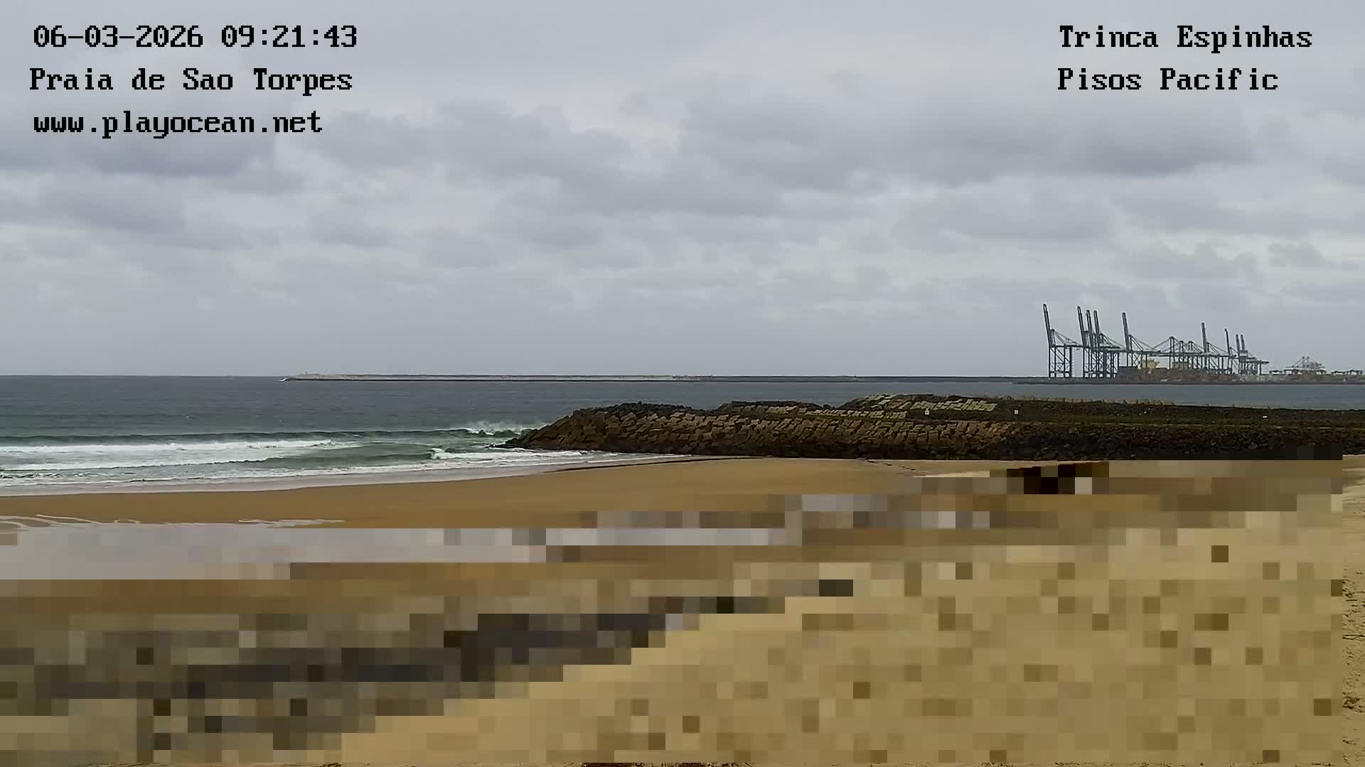 Sines, Praia de São Torpes Beach & Porto Sines Port Live Cam - Sines, Setúbal, Alentejo Litoral, Alentejo, Portugal