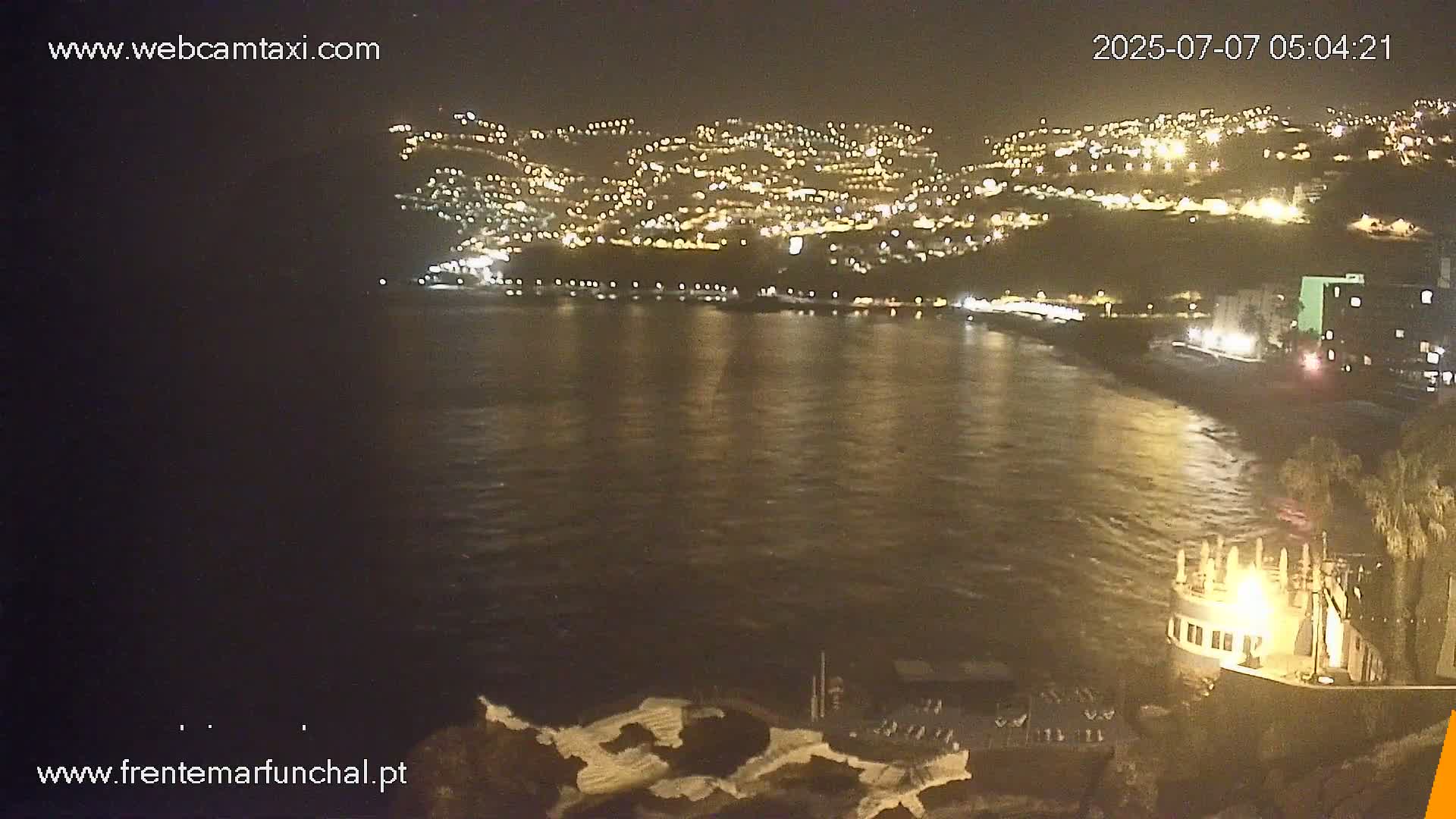 Sao Martinho, Piscinas Naturais da Doca do Cavacas Natural Pools Live Cam - Sao Martinho,  Funchal, Madeira, Portugal