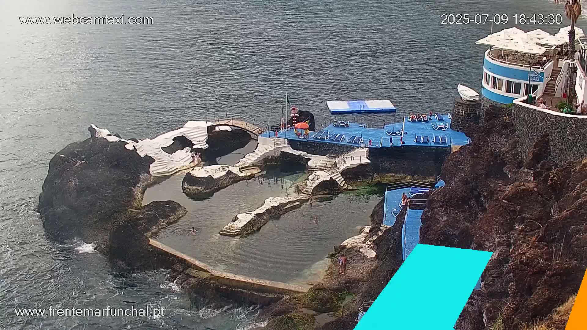 Sao Martinho, Piscinas Naturais da Doca do Cavacas Natural Pools Live Cam - Sao Martinho,  Funchal, Madeira, Portugal