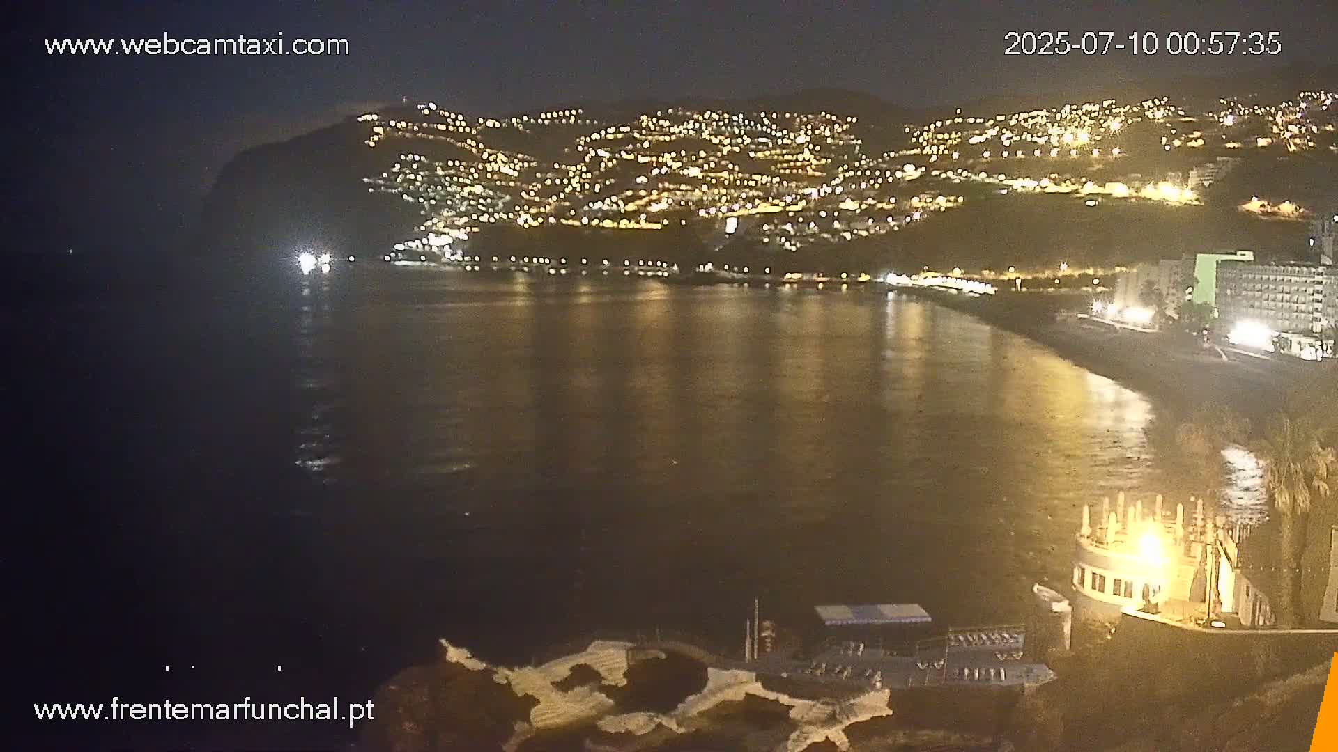 Sao Martinho, Piscinas Naturais da Doca do Cavacas Natural Pools Live Cam - Sao Martinho,  Funchal, Madeira, Portugal