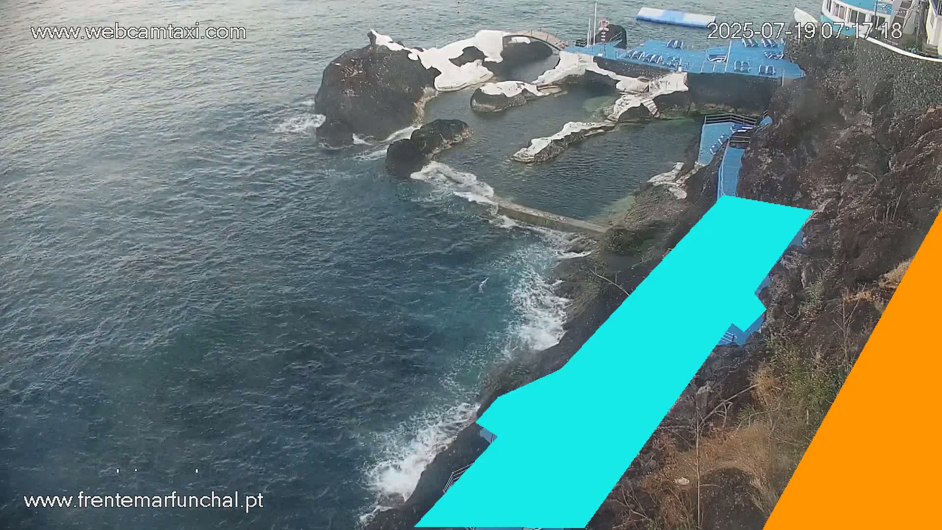 Sao Martinho, Piscinas Naturais da Doca do Cavacas Natural Pools Live Cam - Sao Martinho,  Funchal, Madeira, Portugal