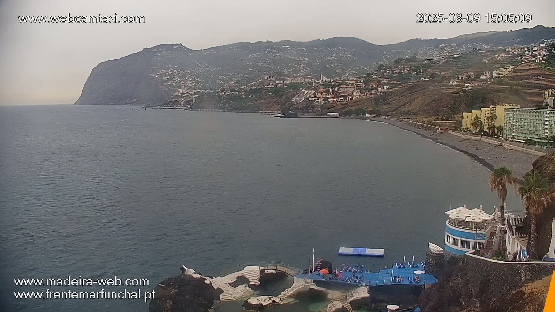 Sao Martinho, Piscinas Naturais da Doca do Cavacas Natural Pools Live Cam - Sao Martinho,  Funchal, Madeira, Portugal