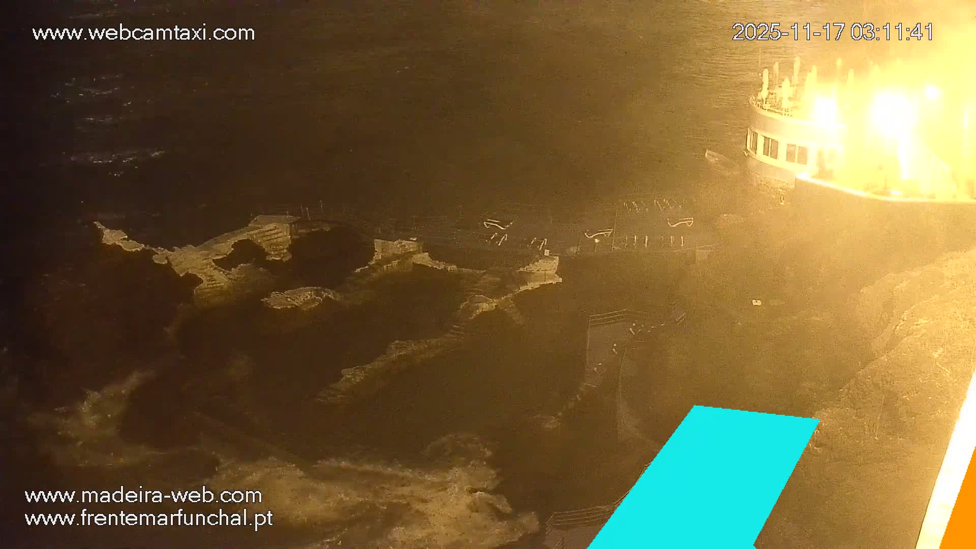 Sao Martinho, Piscinas Naturais da Doca do Cavacas Natural Pools Live Cam - Sao Martinho,  Funchal, Madeira, Portugal