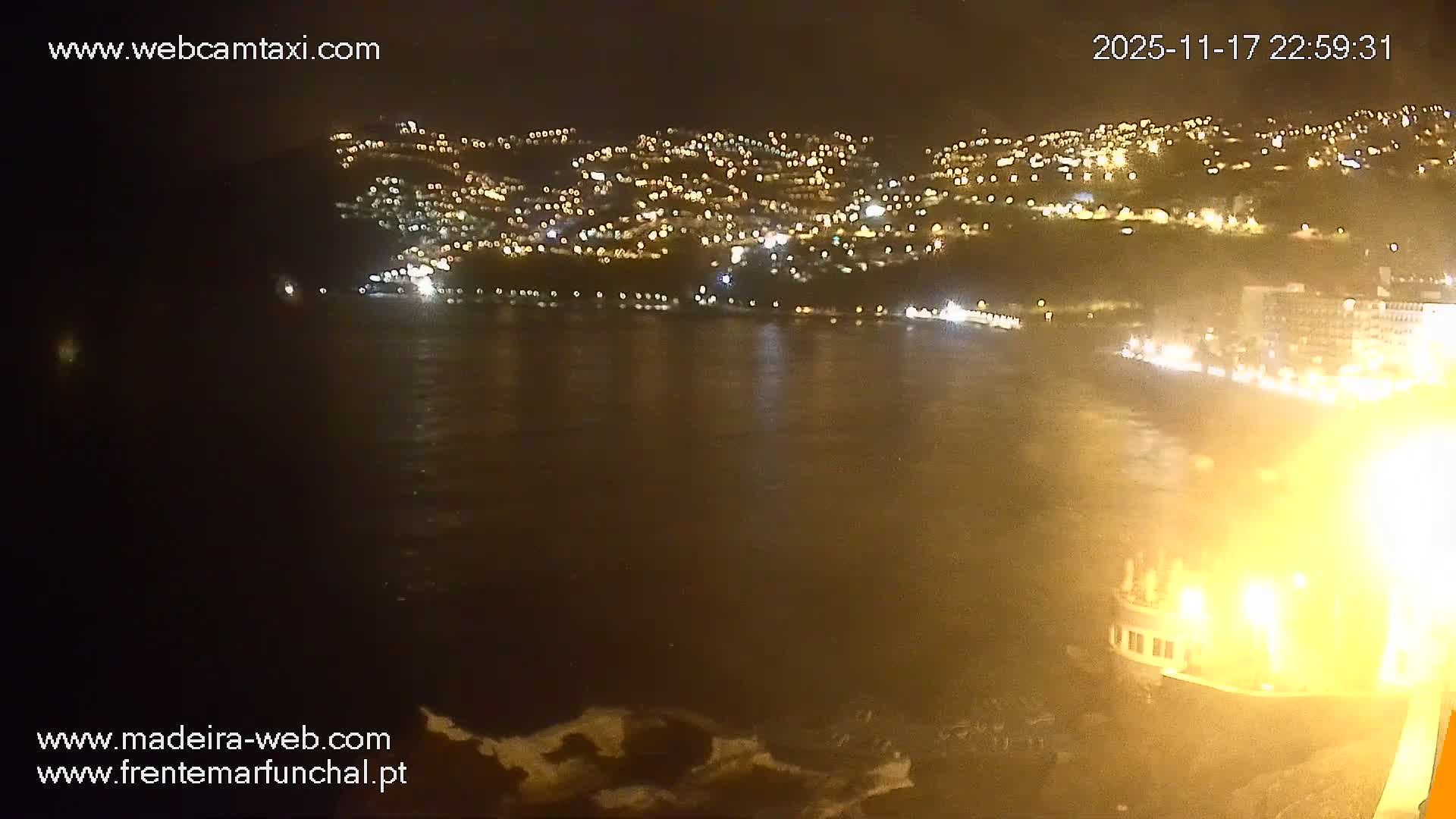 Sao Martinho, Piscinas Naturais da Doca do Cavacas Natural Pools Live Cam - Sao Martinho,  Funchal, Madeira, Portugal