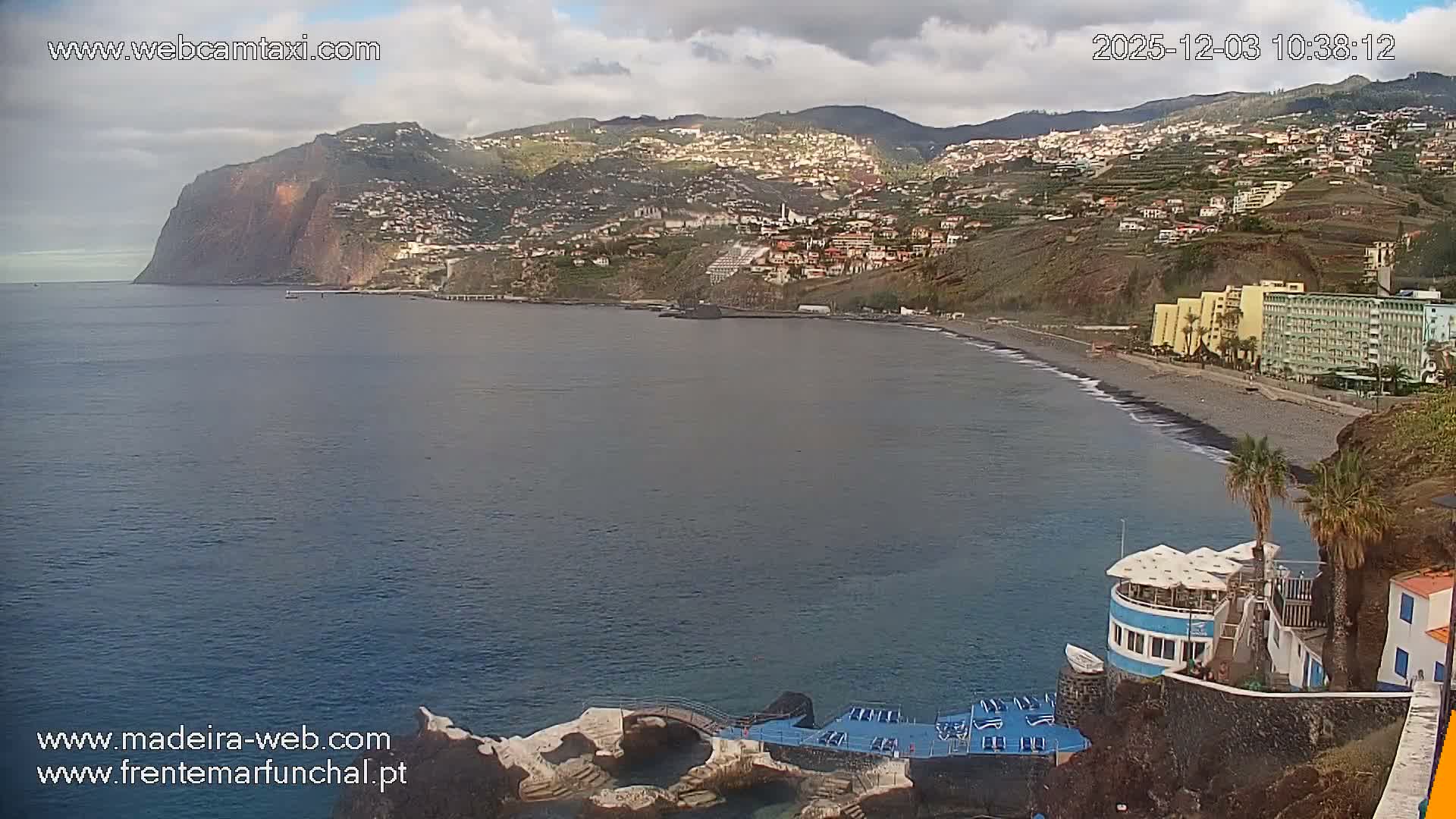 Sao Martinho, Piscinas Naturais da Doca do Cavacas Natural Pools Live Cam - Sao Martinho,  Funchal, Madeira, Portugal