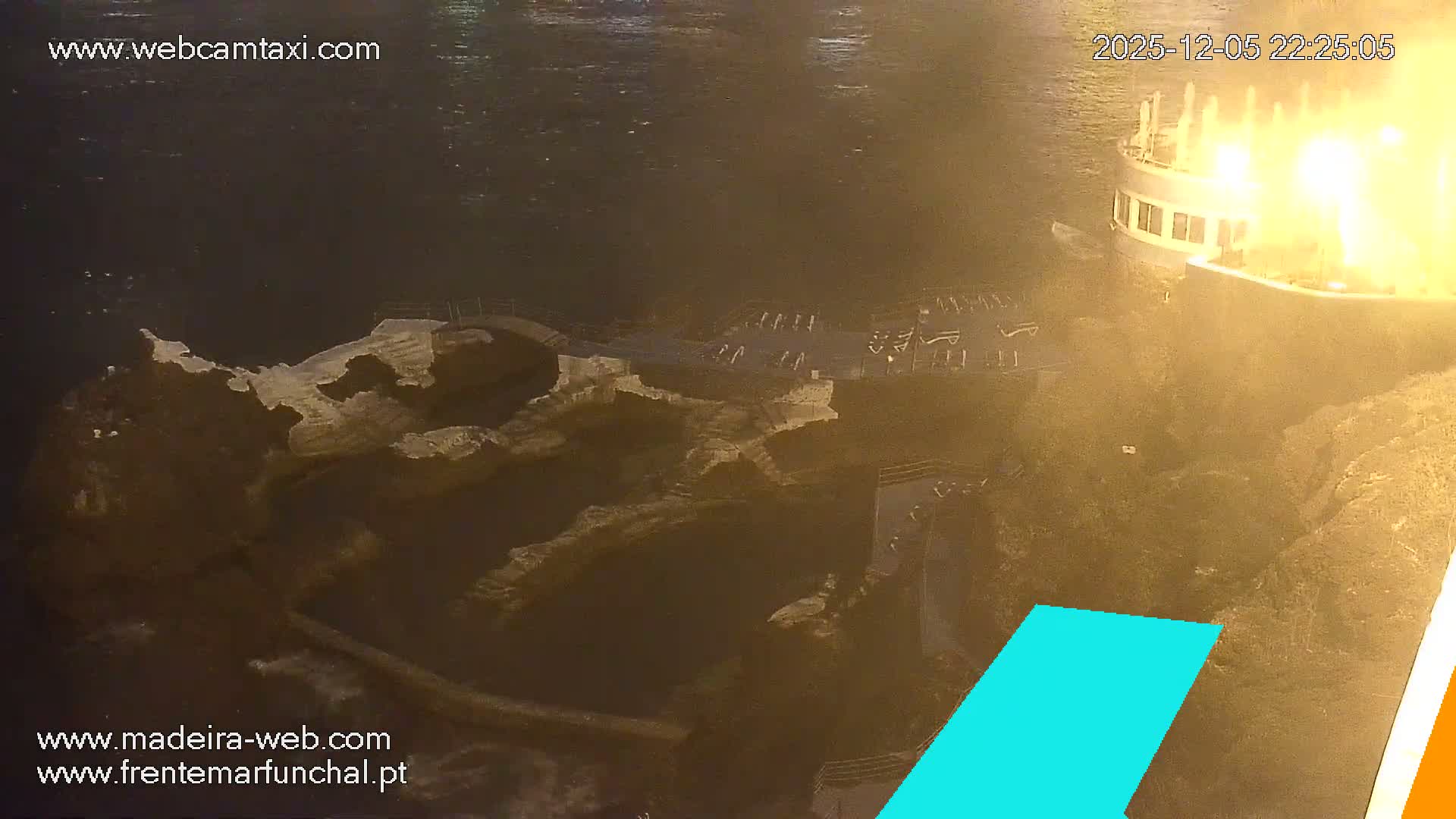 Sao Martinho, Piscinas Naturais da Doca do Cavacas Natural Pools Live Cam - Sao Martinho,  Funchal, Madeira, Portugal